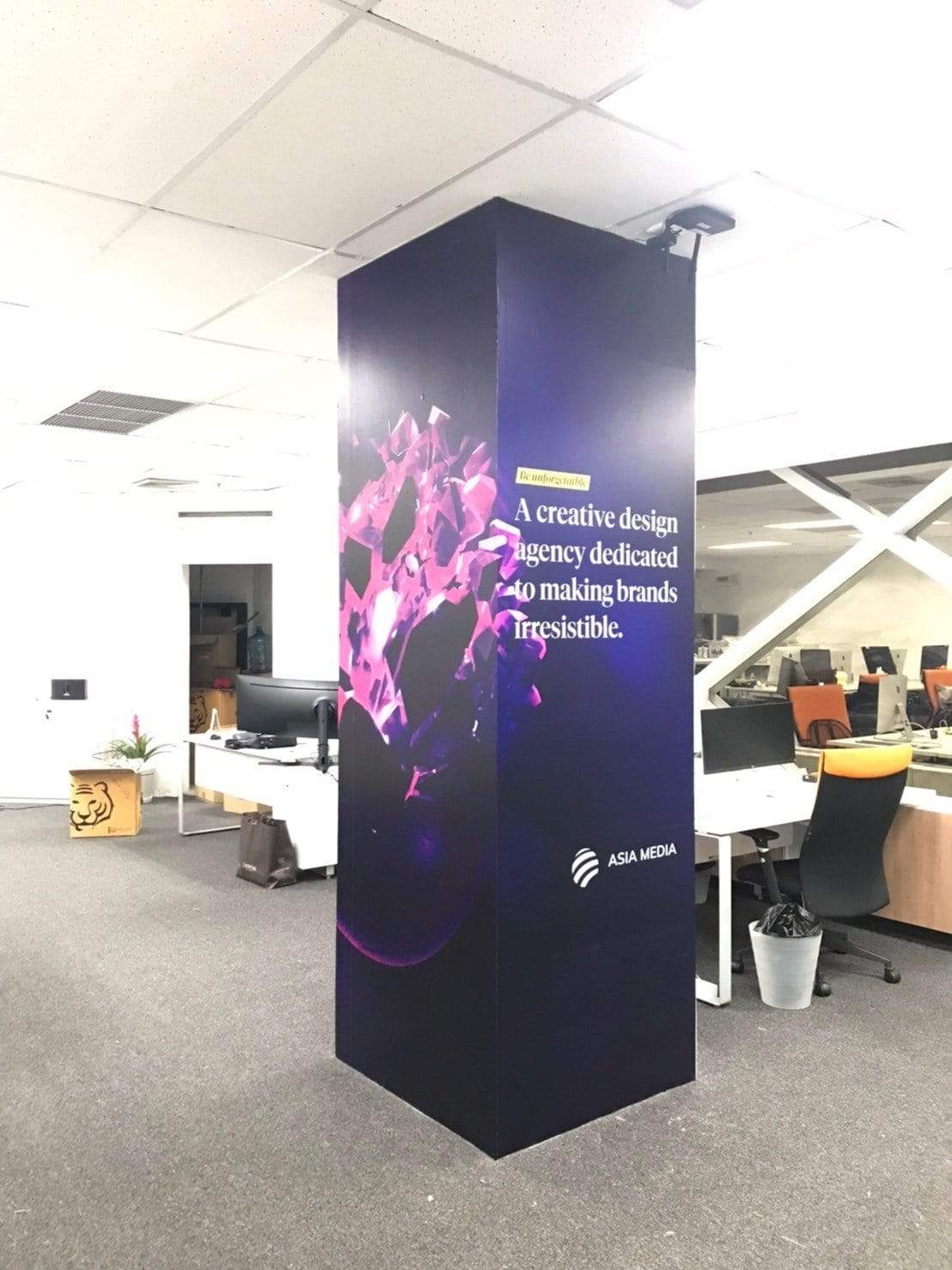 สติ๊กเกอร์ติดเสาอาคาร เสาปูน เสาคอนกรีต พิมพ์คมชัด ทนแดดฝน เหมาะสำหรับประชาสัมพันธ์และโฆษณา