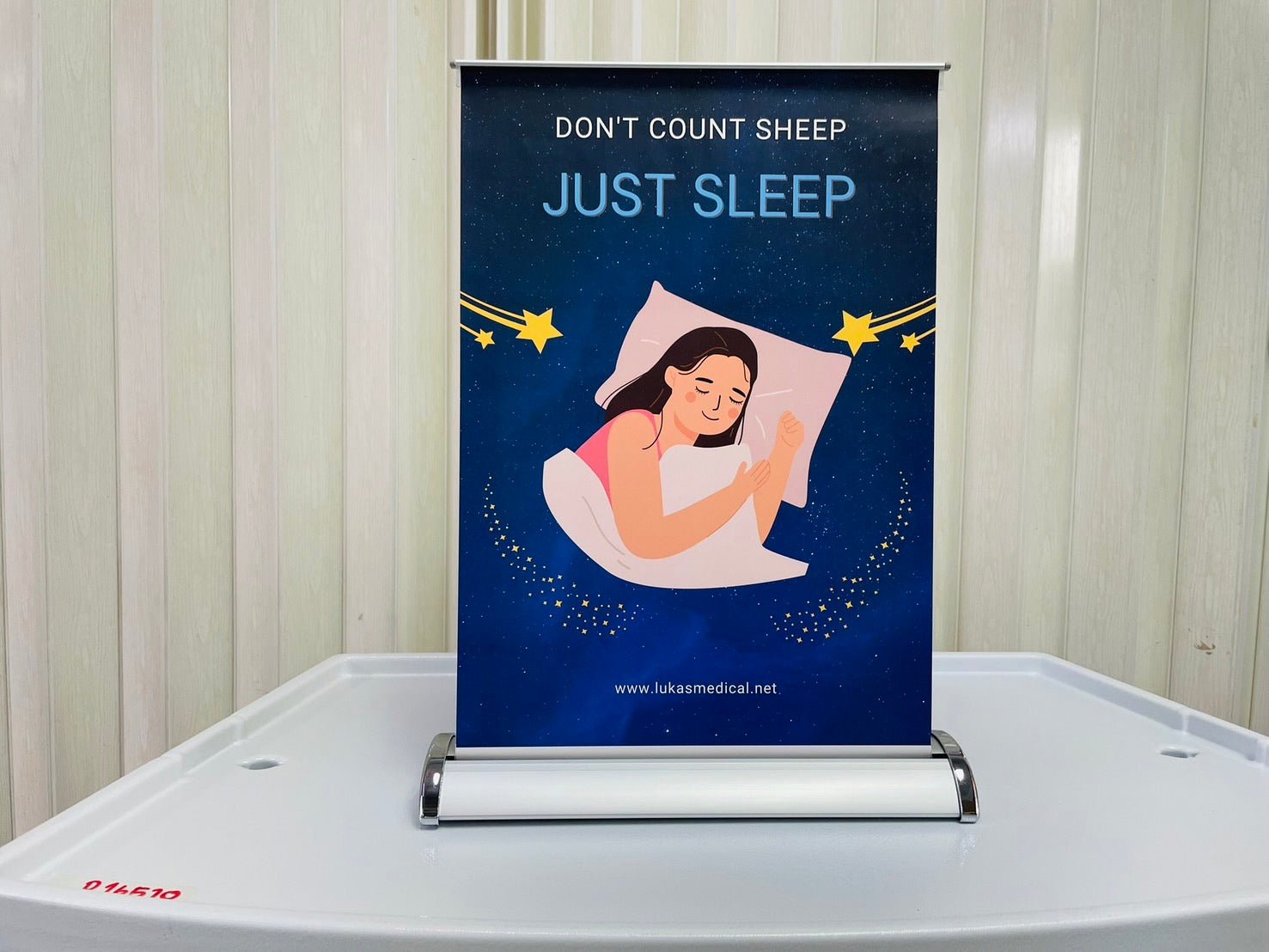 Mini Roll Up โรลอัพขนาดเล็ก น้ำหนักเบา ติดตั้งง่าย เหมาะสำหรับโปรโมชัน ร้านค้า และบูธแสดงสินค้า