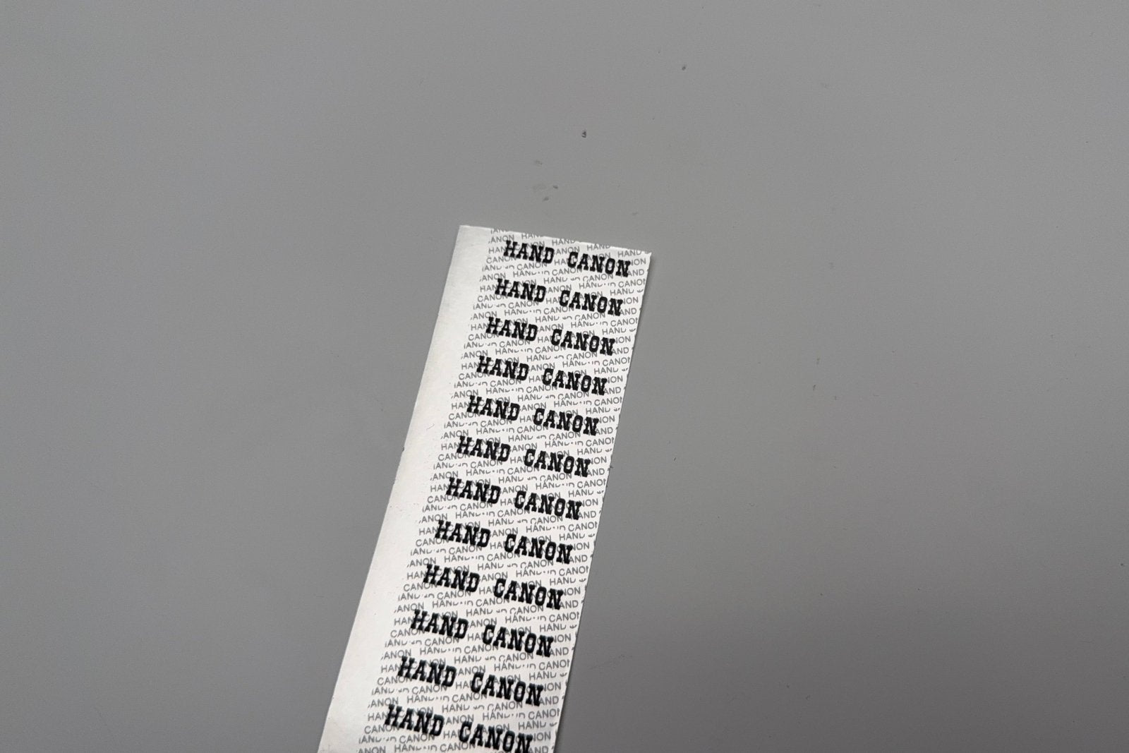 สติ๊กเกอร์เปลือกไข่ (Eggshell Destructible Sticker)
