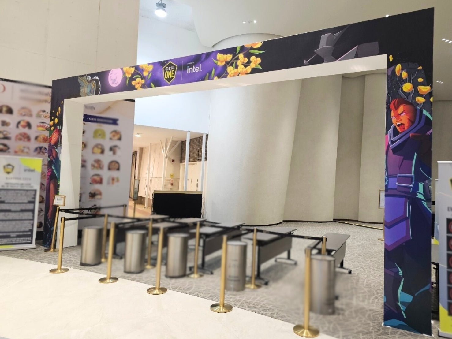 ซุ้มประตูทางเข้าโครงไม้ ติดสติ๊กเกอร์ ดีไซน์สวย เหมาะสำหรับงานอีเวนต์ งานแต่ง และบูธแสดงสินค้า
