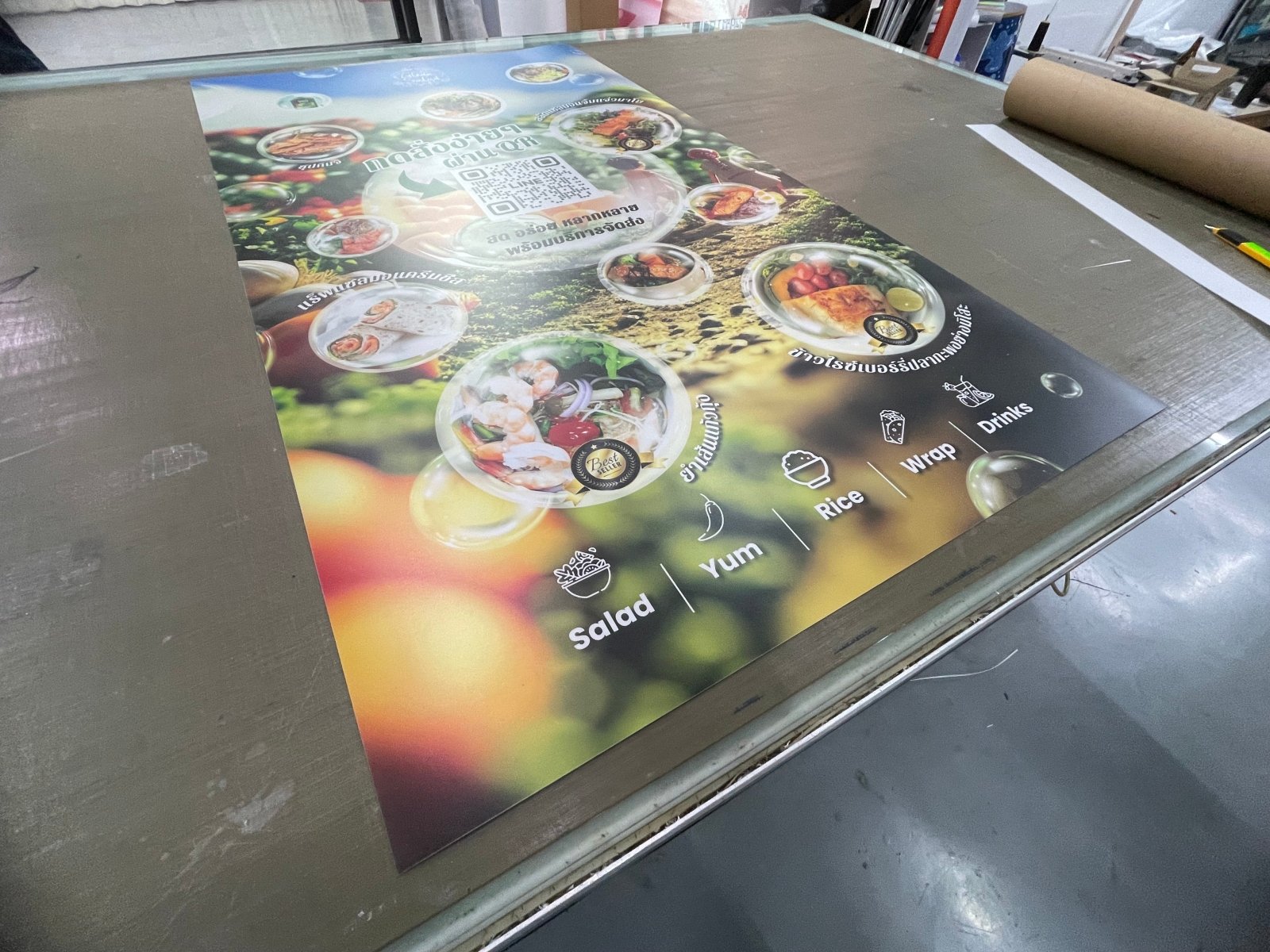 แบคลิทฟิล์ม Backlit Film สำหรับป้ายกล่องไฟ สีสด สว่างชัดเจน เหมาะสำหรับงานโฆษณาและโปรโมชัน