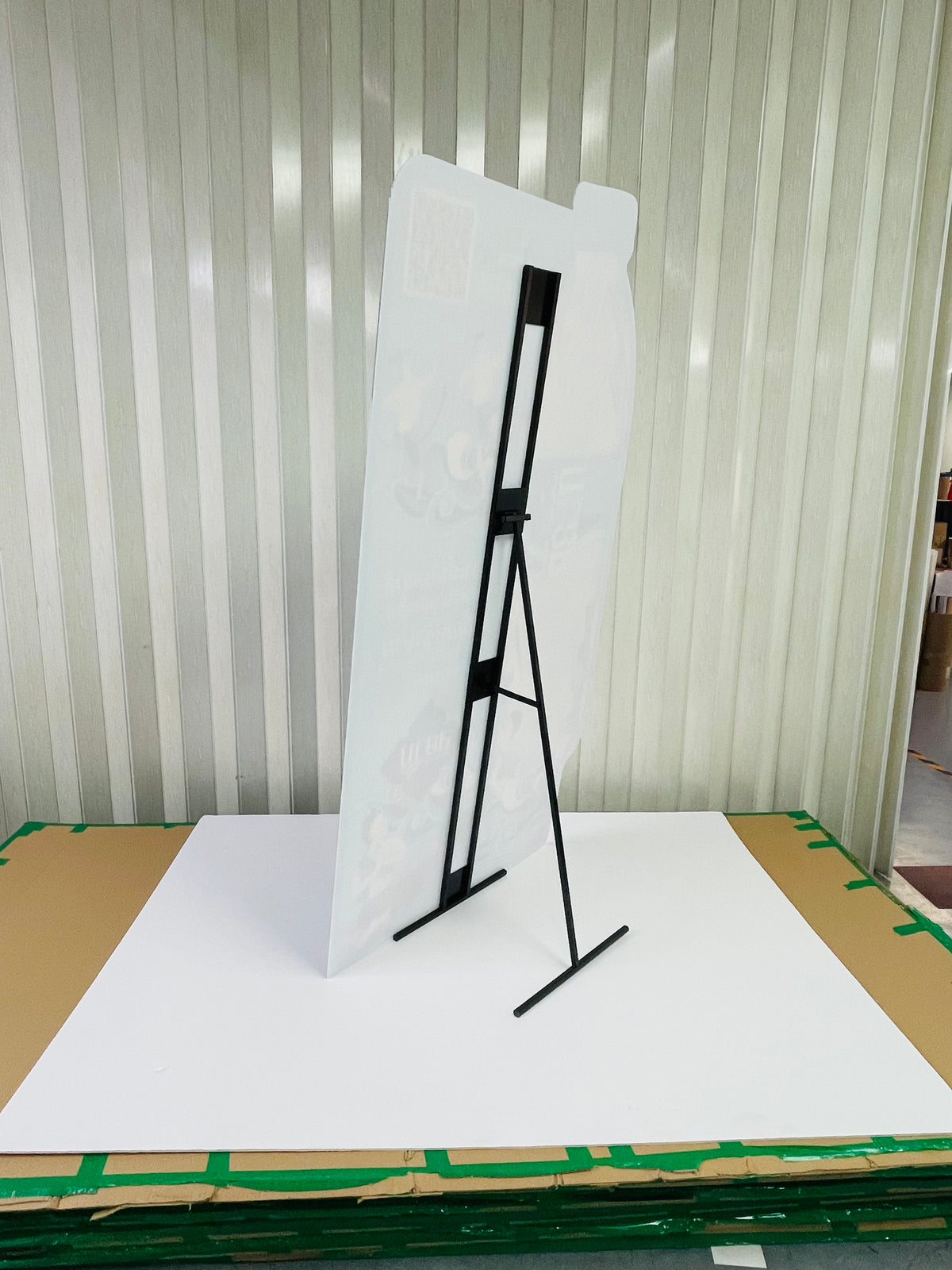 สแตนดี้ไดคัท Standee Die-Cut พิมพ์คมชัด น้ำหนักเบา ไดคัทตามแบบ เหมาะสำหรับงานอีเวนต์ โปรโมชัน และป้ายโฆษณา