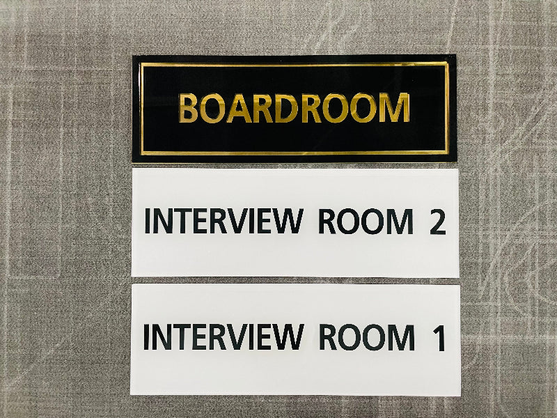 ป้ายหน้าห้อง ป้ายห้องประชุม และป้ายแผนก ดีไซน์เรียบหรู พิมพ์คมชัด เหมาะสำหรับอาคารสำนักงาน โรงเรียน และโรงพยาบาล