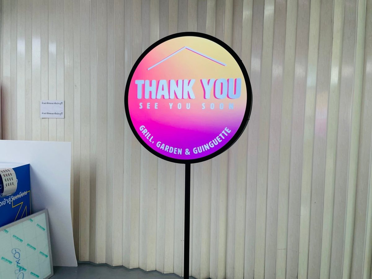 ป้ายไฟ LED กล่องไฟ กรอบอลูมิเนียม น้ำหนักเบา ทนทาน เหมาะสำหรับร้านค้า ป้ายบริษัท และงานอีเวนต์