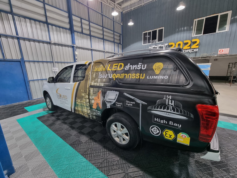 สติ๊กเกอร์ติดรถ Car Wrap แร็ปสติ๊กเกอร์ วัสดุคุณภาพสูง 3M พิมพ์คมชัด ติดทนทาน เหมาะสำหรับโฆษณาและตกแต่งรถทุกประเภท