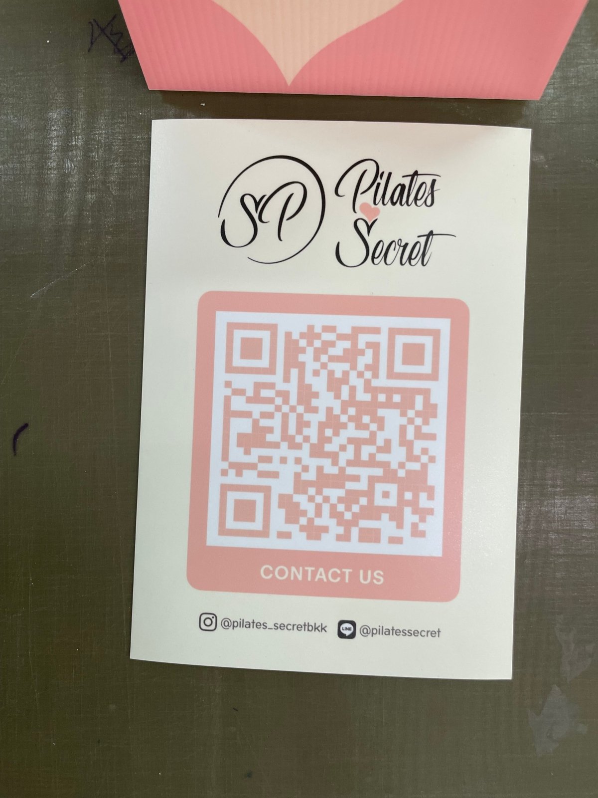 ป้ายคิวอาร์โค้ด QR Code พิมพ์คมชัด สแกนง่าย เหมาะสำหรับป้ายร้านค้า งานอีเวนต์ และโปรโมชัน