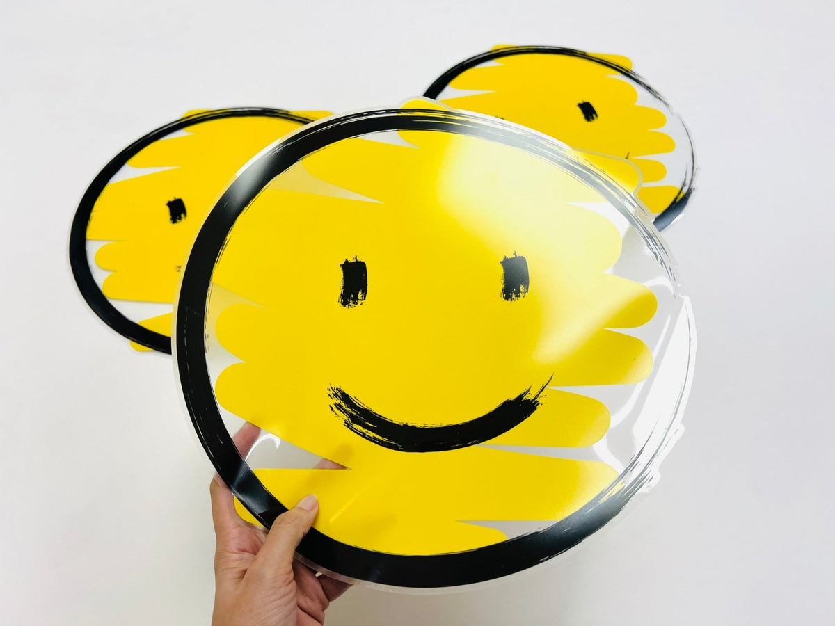 สติ๊กเกอร์ใส สติ๊กเกอร์ฉลากสินค้าใส พิมพ์คมชัด ติดแนบเนียน เหมาะสำหรับบรรจุภัณฑ์ สินค้า เครื่องสำอาง และงานโปรโมชัน