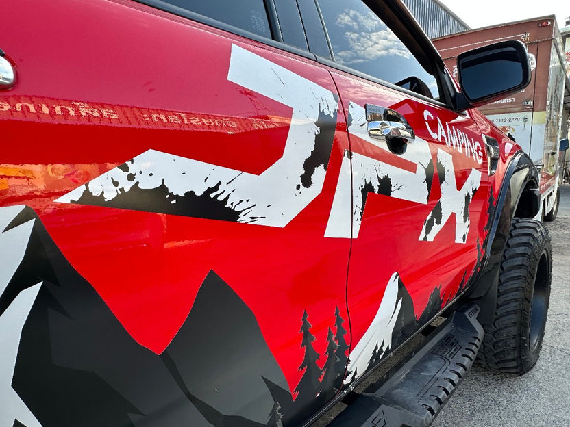 สติ๊กเกอร์ติดรถ Car Wrap แร็ปสติ๊กเกอร์ วัสดุคุณภาพสูง 3M พิมพ์คมชัด ติดทนทาน เหมาะสำหรับโฆษณาและตกแต่งรถทุกประเภท