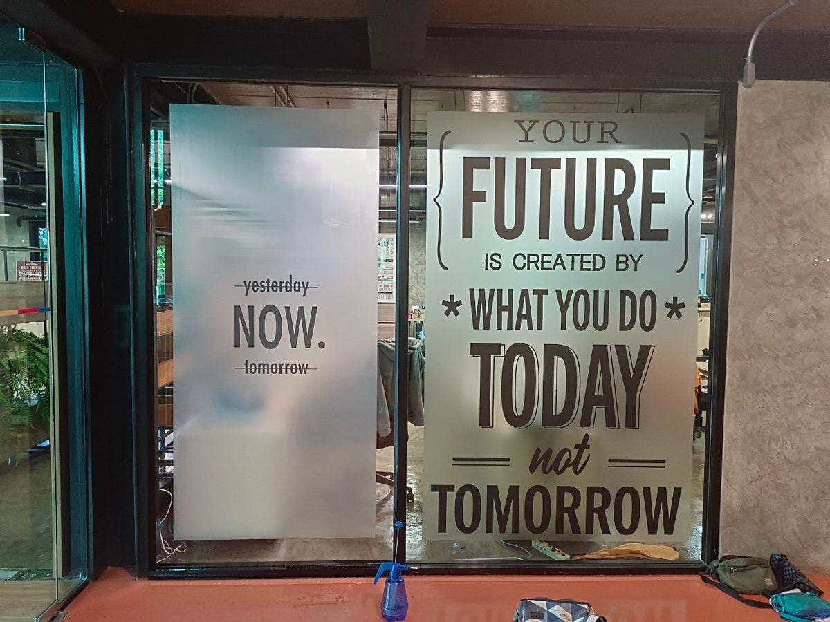 สติ๊กเกอร์ฝ้า พิมพ์อิงค์เจ็ท ติดกระจก ลวดลายสวยงาม กันแสง เหมาะสำหรับออฟฟิศและร้านค้า