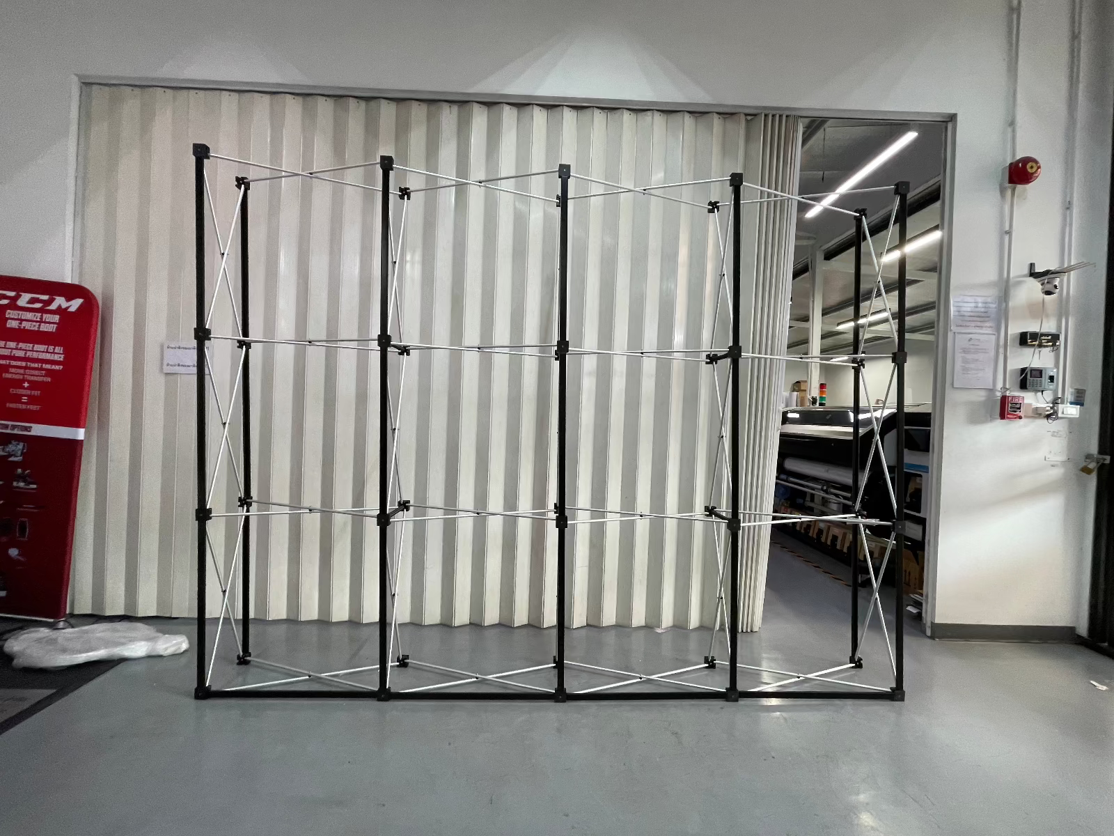 Backdrop แบคดรอปสำเร็จรูป พิมพ์คมชัด ติดตั้งง่าย เหมาะสำหรับงานอีเวนต์ นิทรรศการ และงานโปรโมชัน