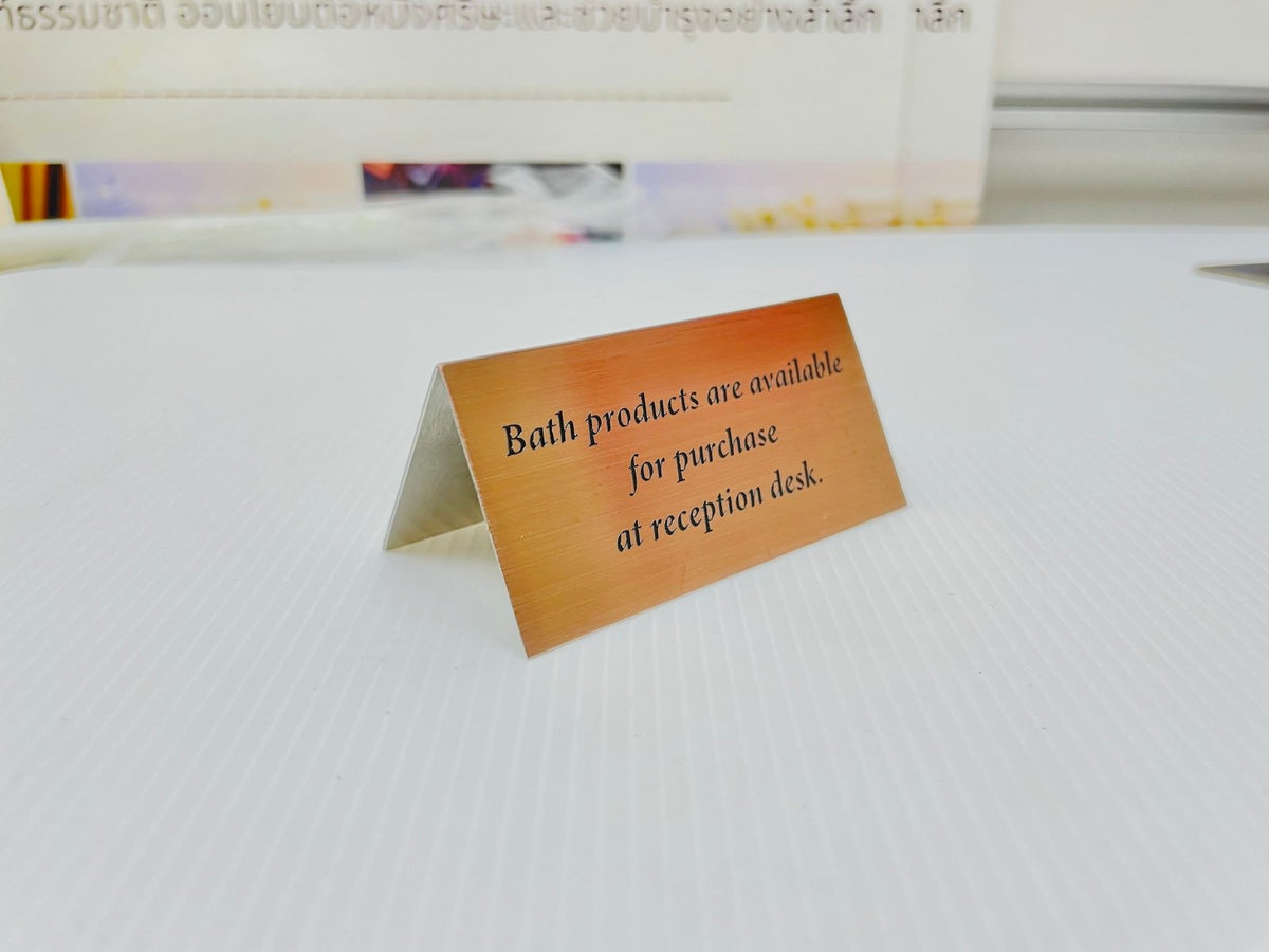 ป้ายเนมเพลท เนมแทก และป้ายกัดกรดเซาะร่อง ตัวอักษรคมชัด ทนทาน เหมาะสำหรับป้ายชื่อบริษัท เครื่องจักร และงานอุตสาหกรรม