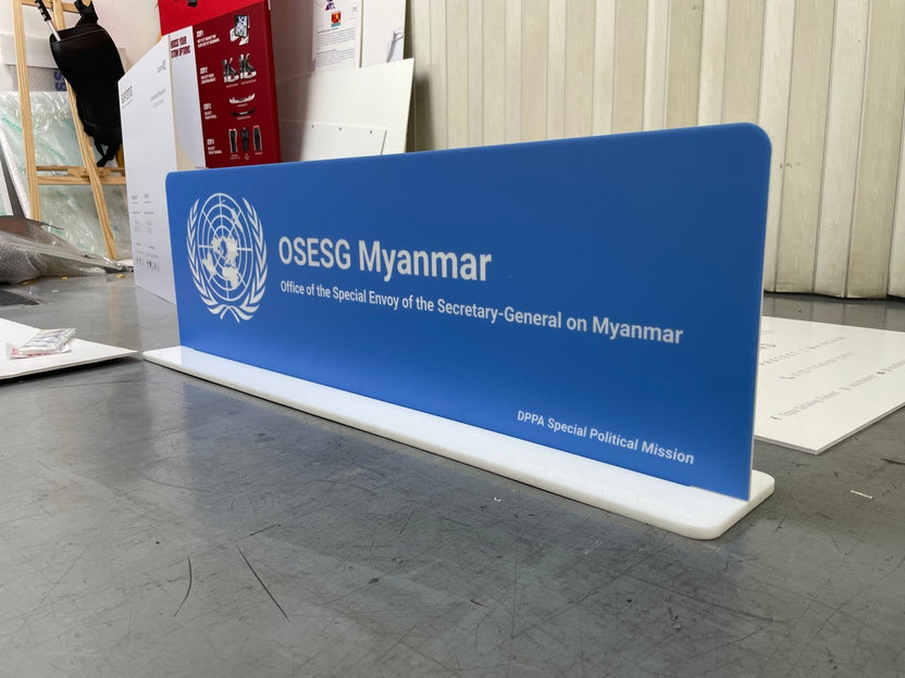 ป้ายอะคริลิคตั้งโต๊ะ และกรอบรูปอะคริลิคใส พิมพ์คมชัด ดีไซน์หรูหรา เหมาะสำหรับป้ายราคา เมนูร้านอาหาร และงานตกแต่ง