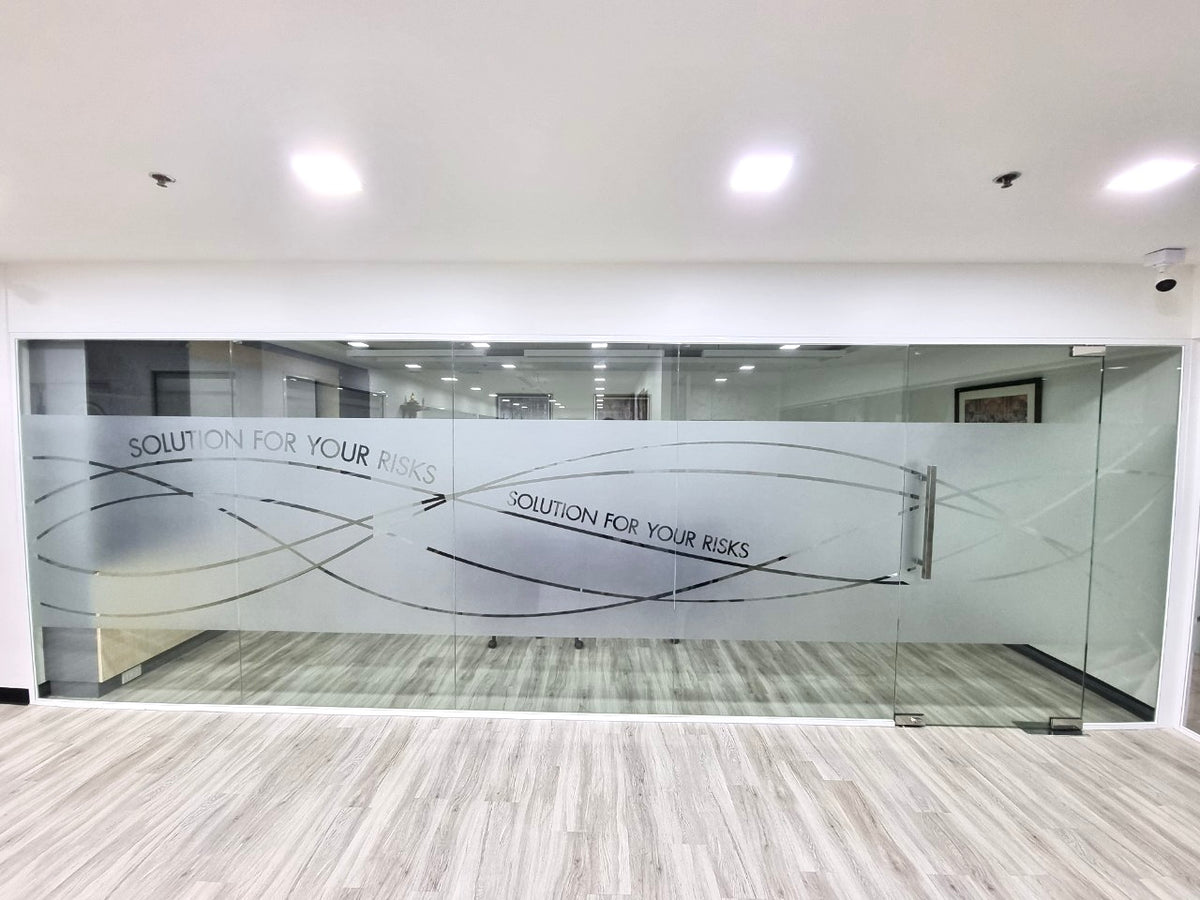 สติ๊กเกอร์ฝ้า ฉลุไดคัท ติดกระจก ลวดลายคมชัด เหมาะสำหรับออฟฟิศ ร้านค้า และงานตกแต่งกระจก