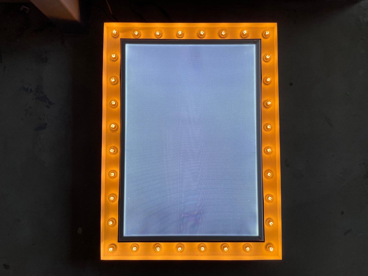 ป้ายไฟปิงปอง LED Bulb ให้แสงสวยคลาสสิก ดึงดูดสายตา เหมาะสำหรับร้านอาหาร คาเฟ่ งานอีเวนต์ และป้ายโปรโมชัน