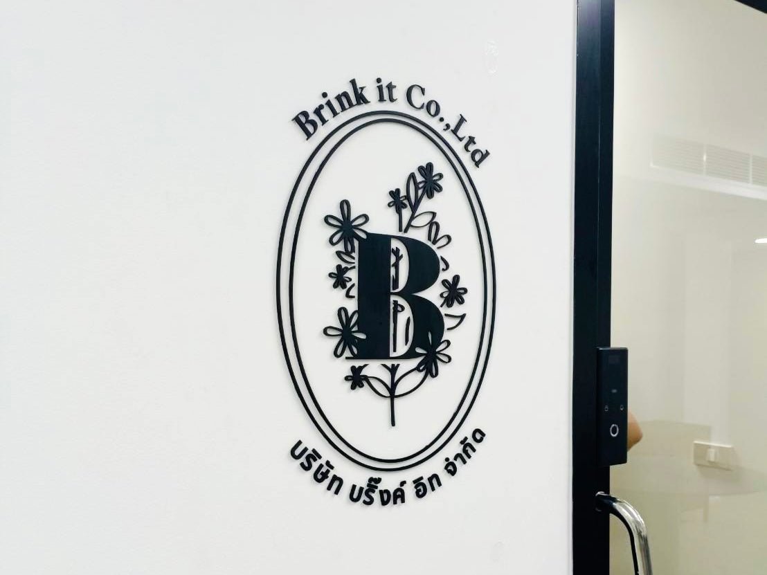 ป้ายโลหะฉลุเลเซอร์ และป้ายเหล็กฉลุเลเซอร์ ตัดคมชัด ดีไซน์สวยงาม ทนทาน เหมาะสำหรับป้ายบริษัท ร้านค้า และงานตกแต่ง