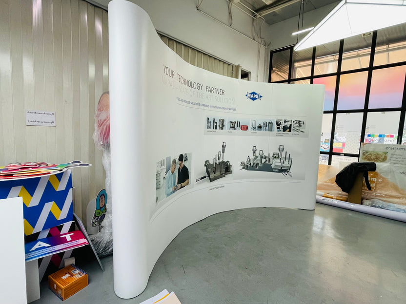 Backdrop แบคดรอปสำเร็จรูป พิมพ์คมชัด ติดตั้งง่าย เหมาะสำหรับงานอีเวนต์ นิทรรศการ และงานโปรโมชัน