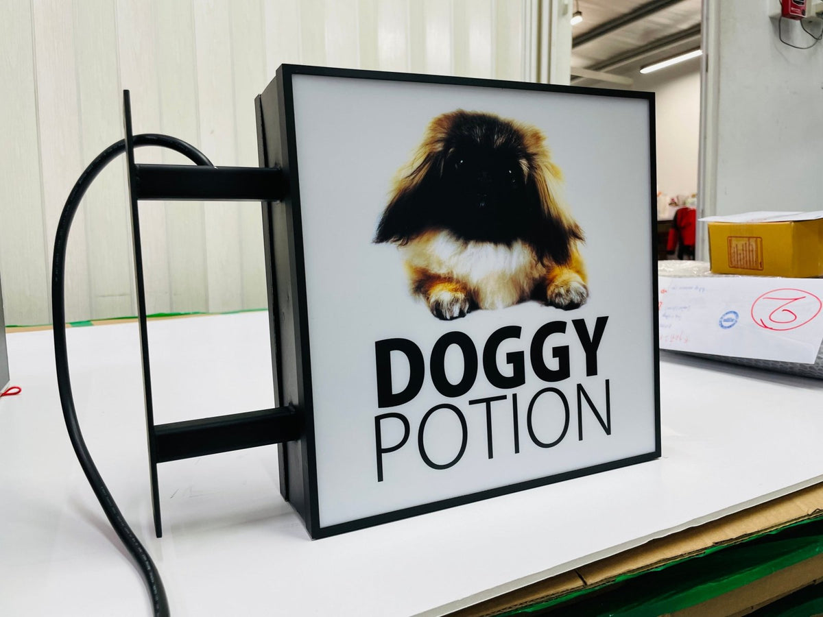 ป้ายโลโก้ไฟออกหน้า กล่องไฟโลโก้ กล่องไฟซิงค์ สว่างชัดเจน เหมาะสำหรับร้านค้าและบริษัท