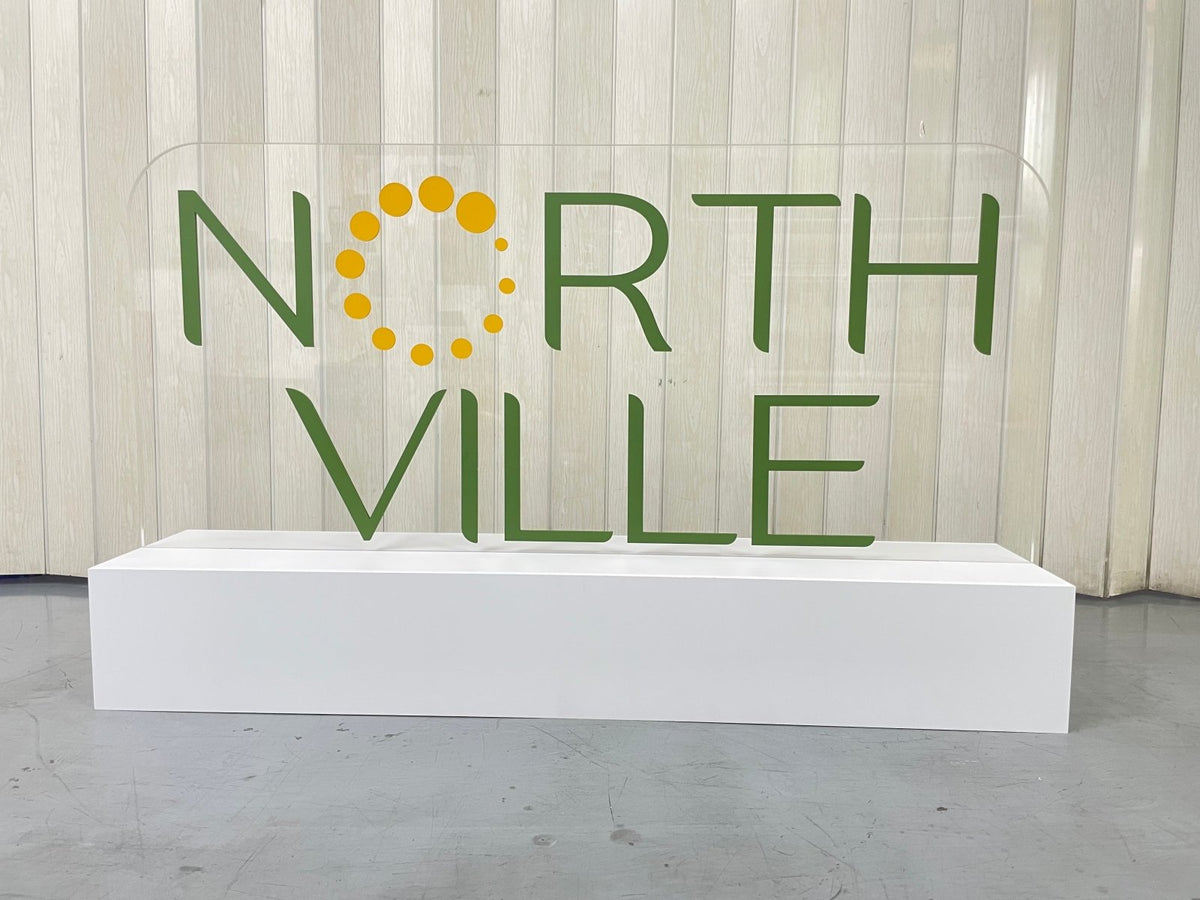 ป้ายโลโก้ตั้งพื้น และป้ายตั้งประกอบฉากถ่ายรูป ดีไซน์สวยสะดุดตา เหมาะสำหรับงานอีเวนต์ งานเปิดตัวสินค้า และการโปรโมทร้านค้า