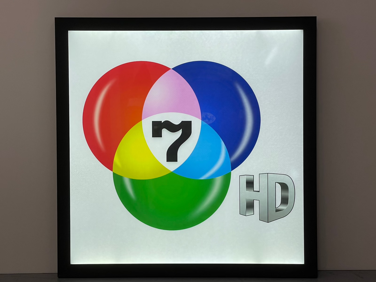 ป้ายไฟ LED Slim Lightbox ป้ายกรอบไฟแบบบาง ดีไซน์ทันสมัย สว่างคมชัด เหมาะสำหรับป้ายโฆษณา หน้าร้าน และงานโปรโมชัน