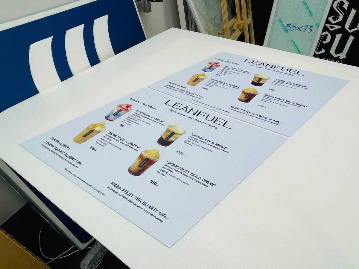 แผ่นเมนู พลาสติก HIP พลาสวูด แข็งแรง กันน้ำ พิมพ์คมชัด เหมาะสำหรับร้านอาหารและคาเฟ่