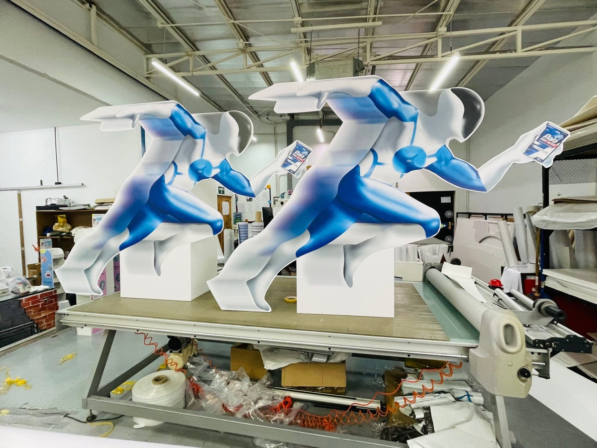 สแตนดี้อนิเมะ สแตนดี้การ์ตูน Standee Anime ดีไซน์สีสด คมชัด เหมาะสำหรับงานอีเวนต์ และร้านค้า