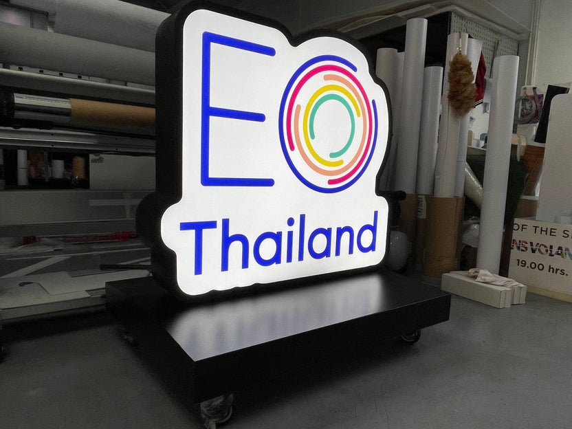 ป้ายโลโก้ไฟออกหน้า กล่องไฟโลโก้ กล่องไฟซิงค์ สว่างชัดเจน เหมาะสำหรับร้านค้าและบริษัท