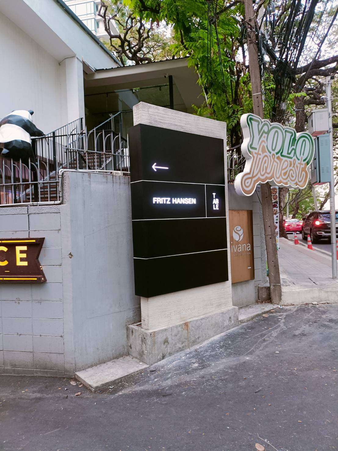 ป้ายกล่องไฟฉลุหน้า แสงไฟสวยโดดเด่น ดีไซน์พิเศษ เหมาะสำหรับป้ายร้านค้าและงานโฆษณา