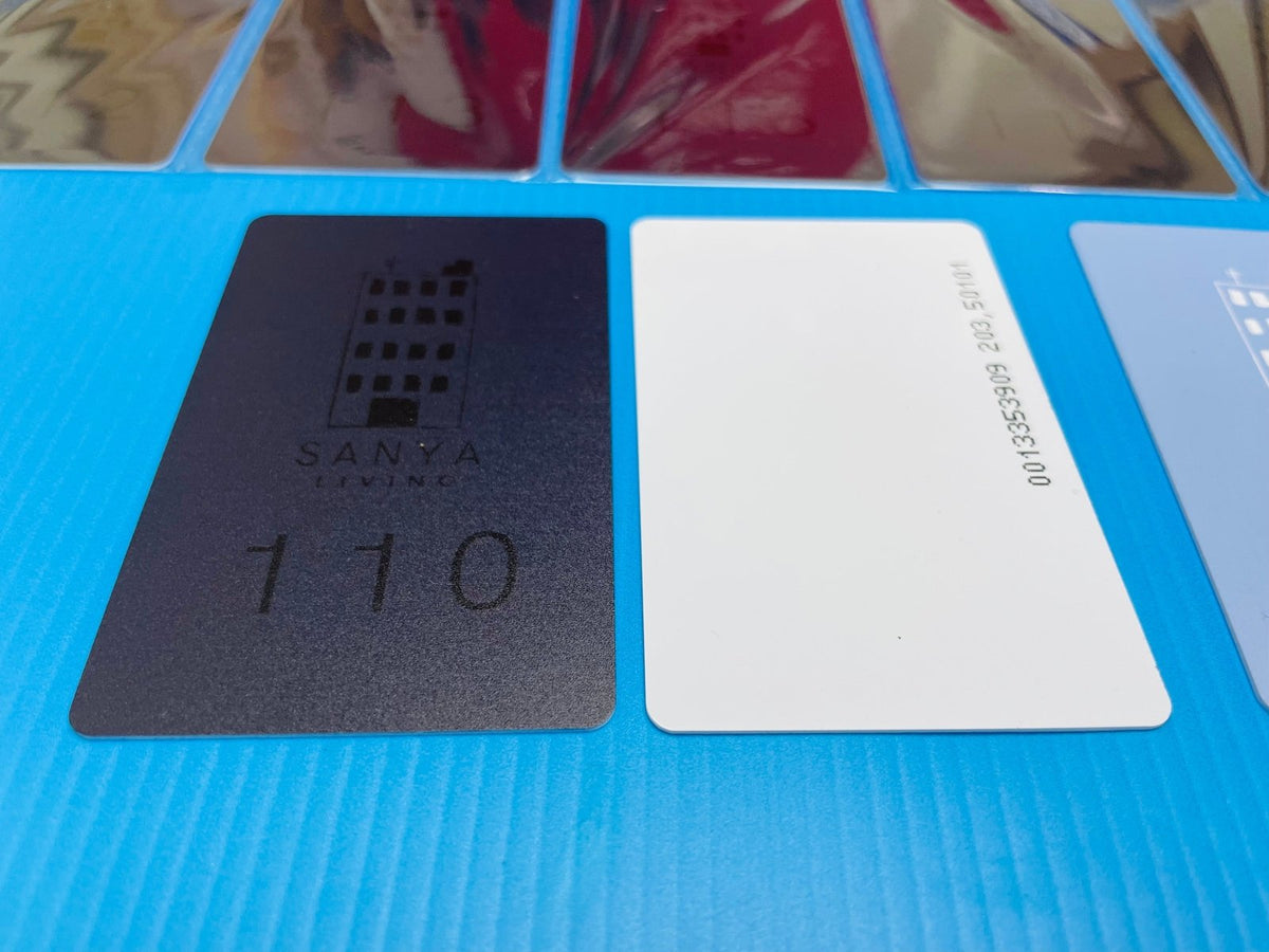 คีย์การ์ดพิมพ์ UV พิมพ์คมชัด สีสดใส ทนทาน เหมาะสำหรับโรงแรม ออฟฟิศ และองค์กรธุรกิจ