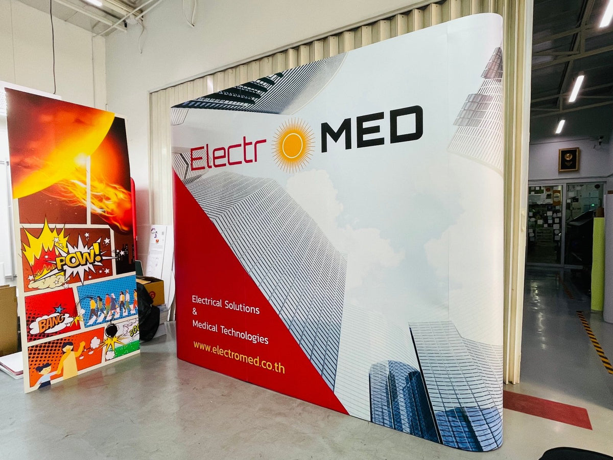 Backdrop แบคดรอปสำเร็จรูป พิมพ์คมชัด ติดตั้งง่าย เหมาะสำหรับงานอีเวนต์ นิทรรศการ และงานโปรโมชัน