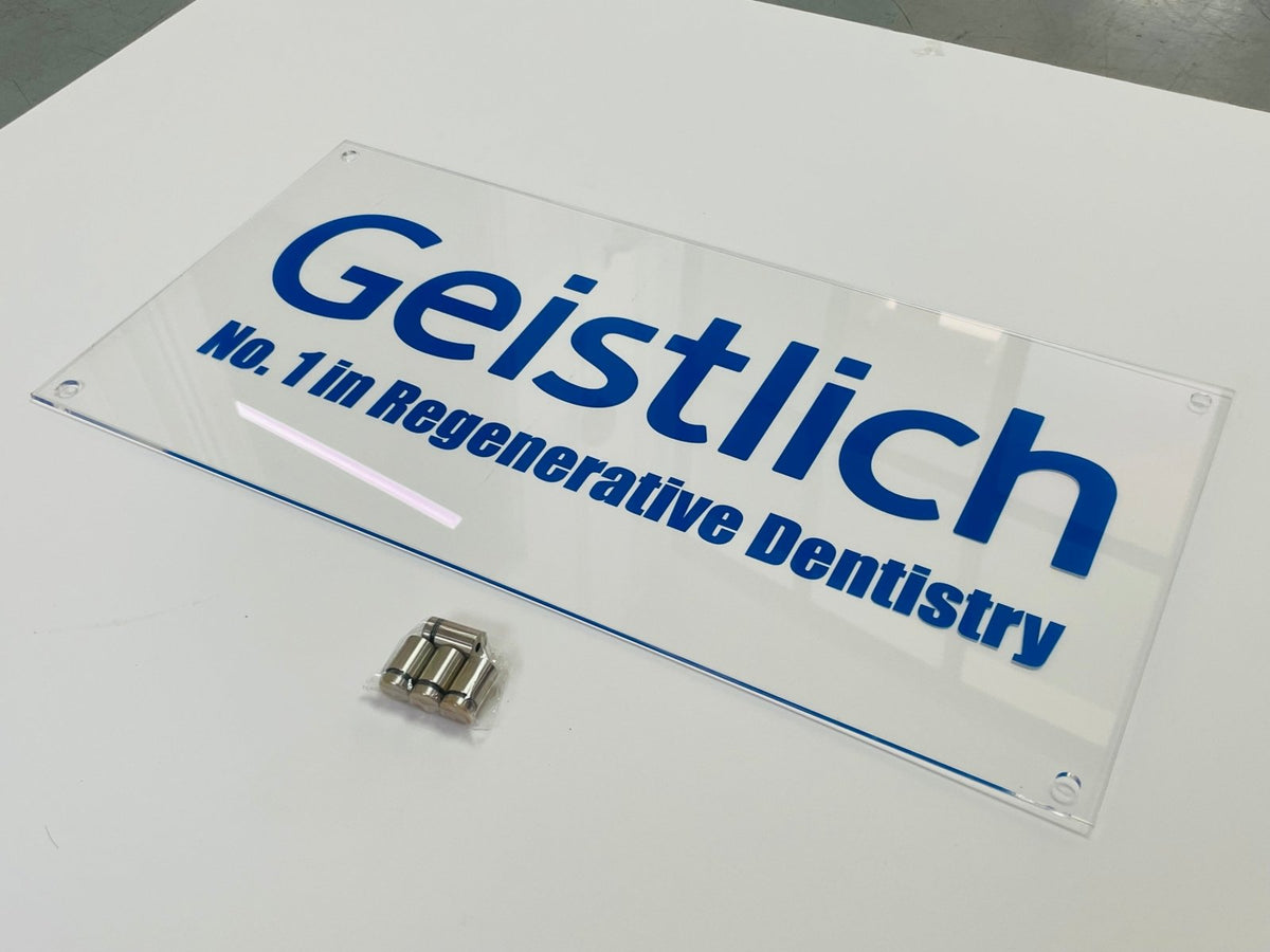 ป้ายอะคริลิคใส และพิมพ์อะคริลิคใส โปร่งใส พิมพ์คมชัด ดีไซน์หรูหรา เหมาะสำหรับป้ายบริษัท ร้านค้า และงานตกแต่งอาคาร