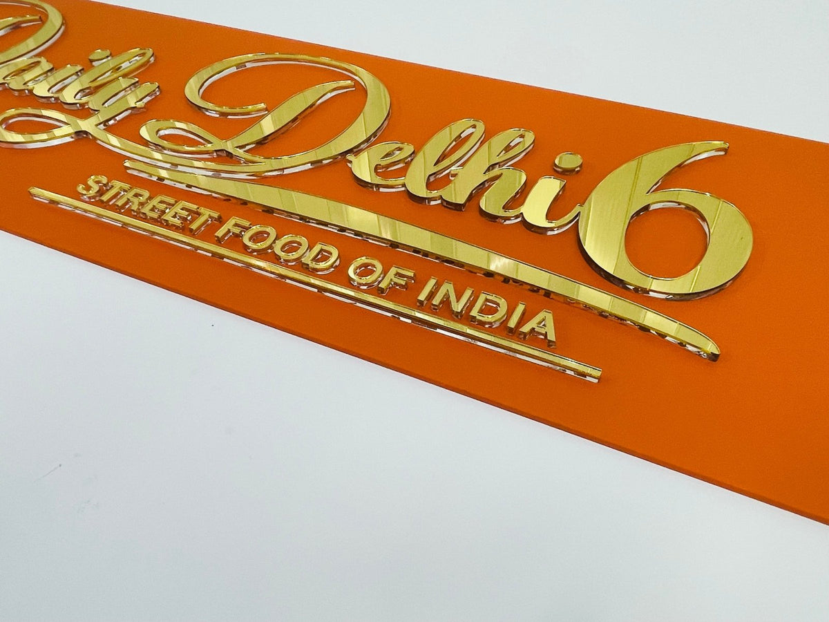 ป้ายอะคริลิคมิลเลอร์สีทอง Mirror เงากระจก หรูหรา พิมพ์คมชัด เหมาะสำหรับป้ายบริษัทและงานตกแต่ง