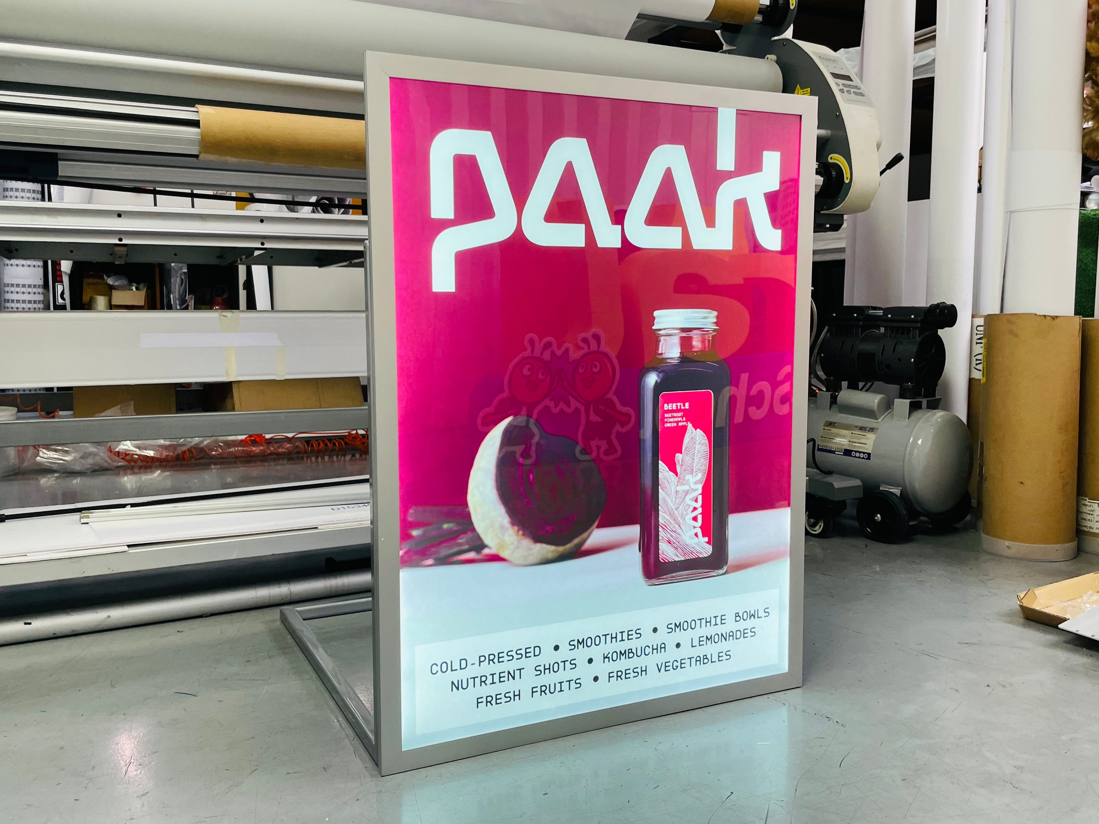 ป้ายไฟ LED Slim Lightbox ป้ายกรอบไฟแบบบาง ดีไซน์ทันสมัย สว่างคมชัด เหมาะสำหรับป้ายโฆษณา หน้าร้าน และงานโปรโมชัน