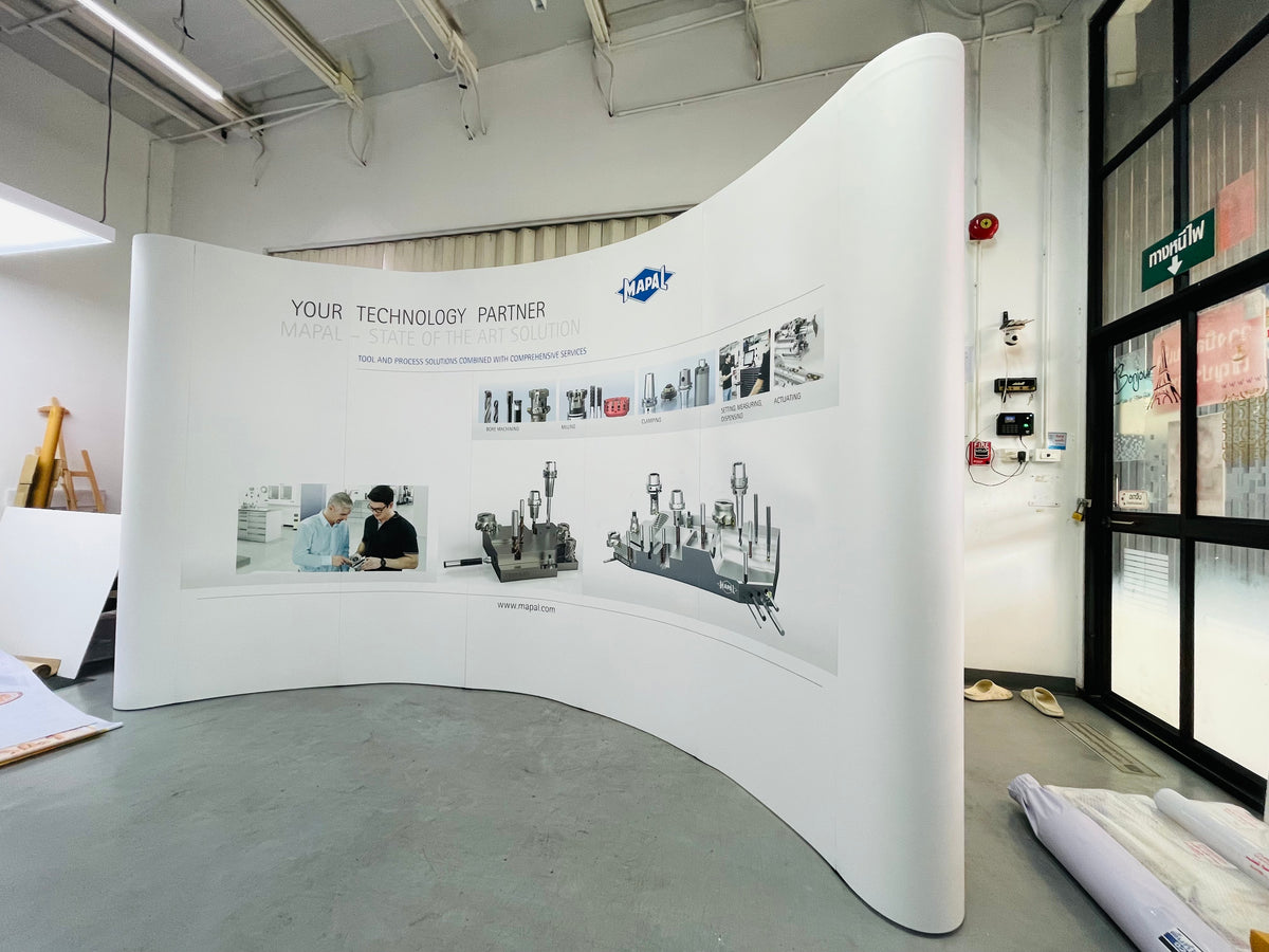 Backdrop แบคดรอปสำเร็จรูป พิมพ์คมชัด ติดตั้งง่าย เหมาะสำหรับงานอีเวนต์ นิทรรศการ และงานโปรโมชัน