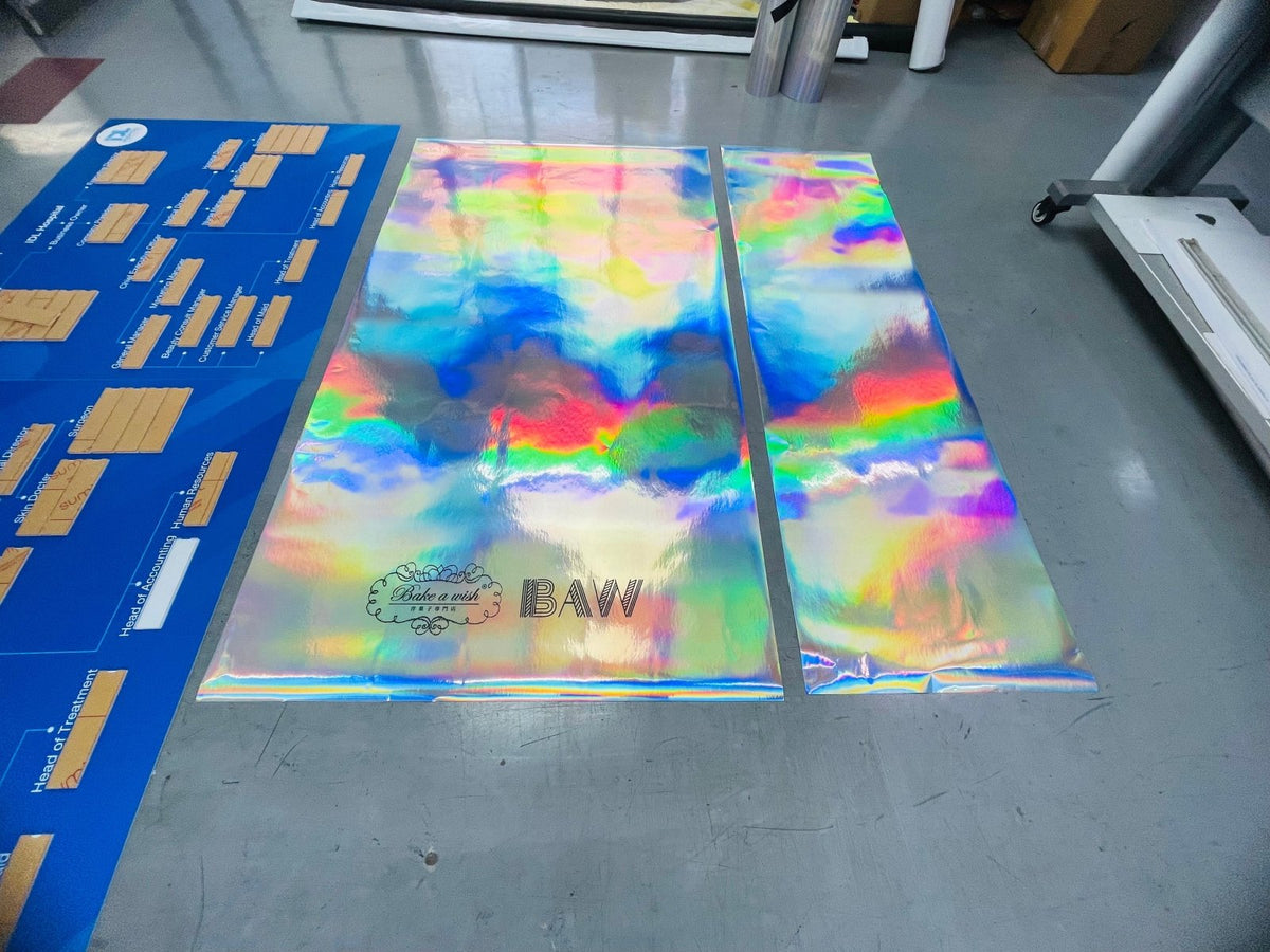 สติ๊กเกอร์โฮโลแกรม Hologram Sticker กันปลอม สะท้อนแสงหลากสี เพิ่มมูลค่าแบรนด์ เหมาะสำหรับฉลากสินค้า และงานพรีเมียม