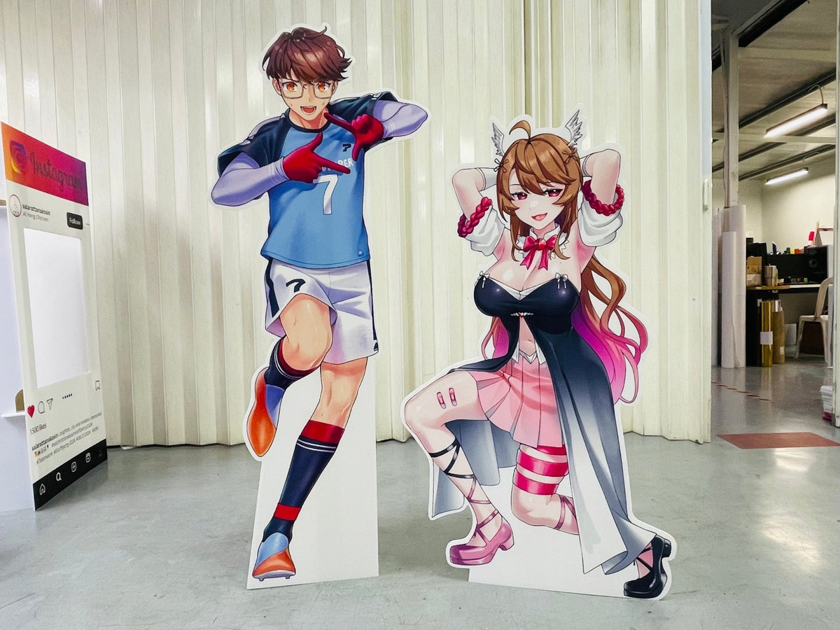 สแตนดี้อนิเมะ สแตนดี้การ์ตูน Standee Anime ดีไซน์สีสด คมชัด เหมาะสำหรับงานอีเวนต์ และร้านค้า