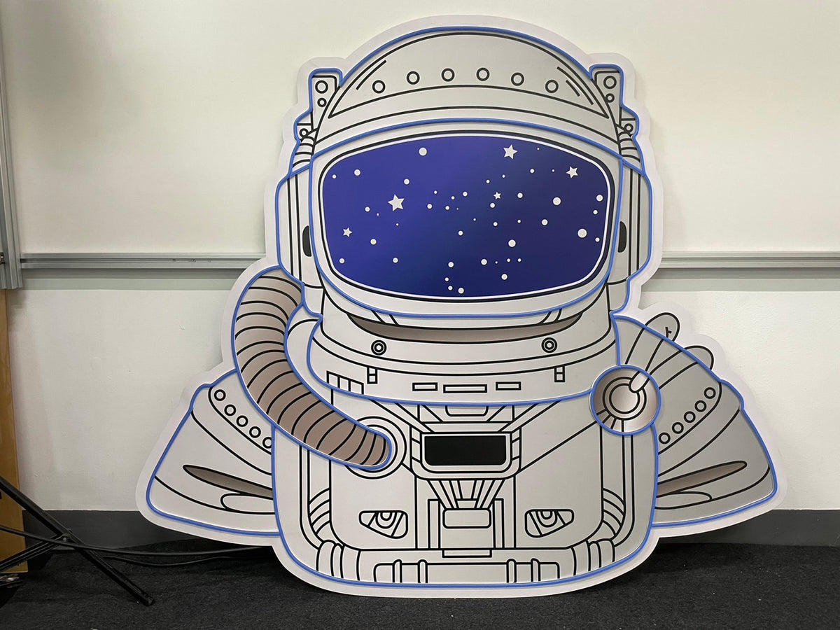 ป้ายไฟนีออน Neon Sign สีสันสดใส ดัดโค้งตามแบบ สวยงามสะดุดตา เหมาะสำหรับร้านอาหาร คาเฟ่ บาร์ และงานตกแต่ง