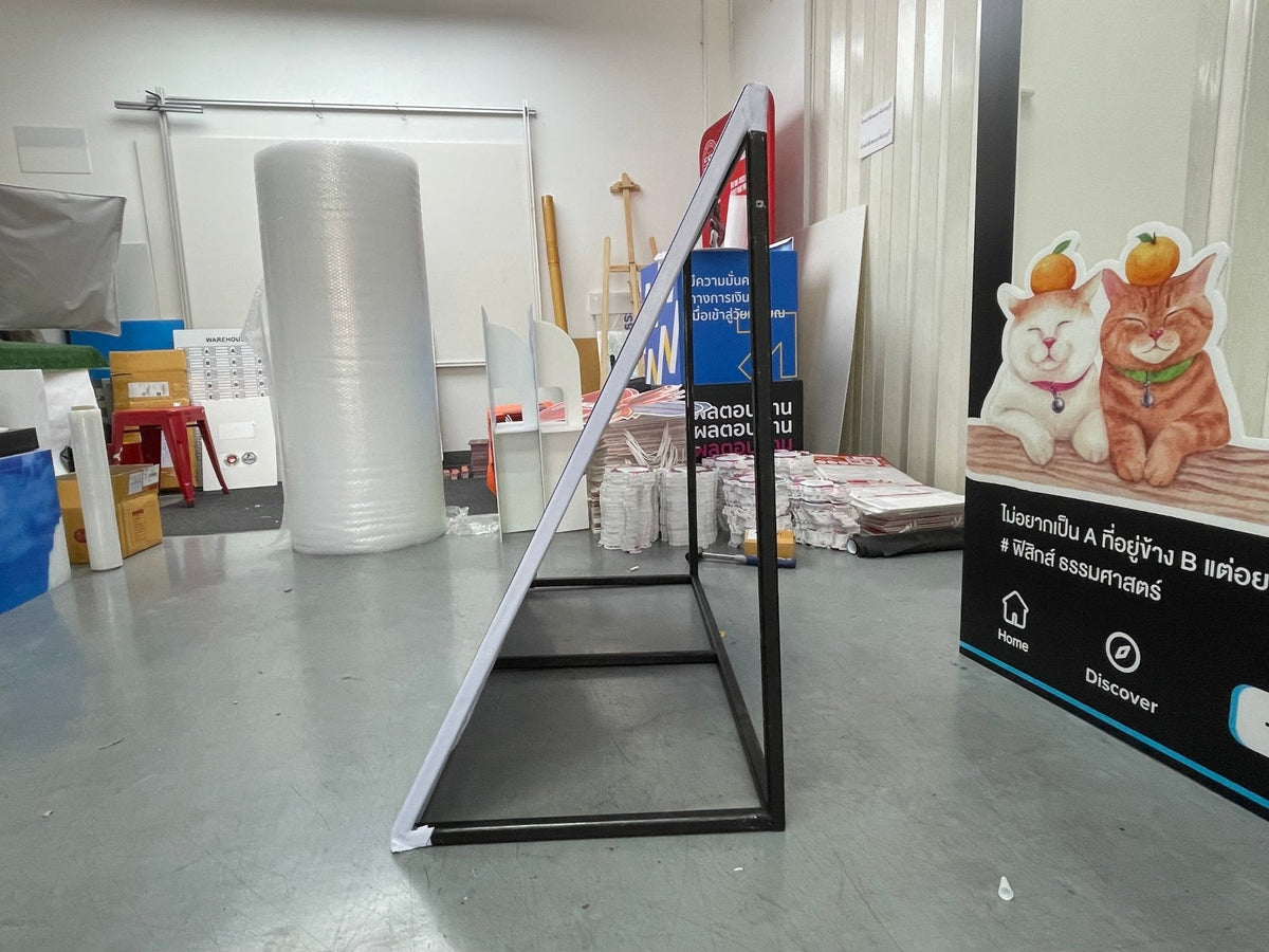 ป้ายไวนิลตั้งพื้นโครงเหล็ก แข็งแรง ทนแดดฝน เหมาะสำหรับงานอีเวนต์ ป้ายประชาสัมพันธ์ และโครงการ