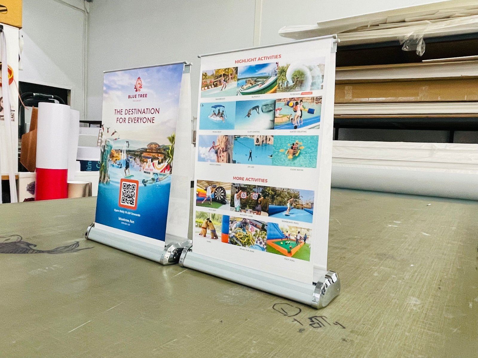 Mini Roll Up โรลอัพขนาดเล็ก น้ำหนักเบา ติดตั้งง่าย เหมาะสำหรับโปรโมชัน ร้านค้า และบูธแสดงสินค้า