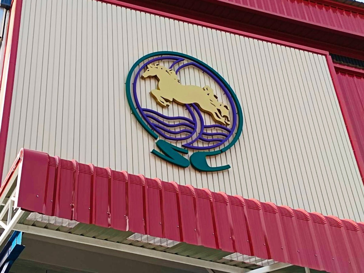 ป้ายหน้าอาคาร และป้ายโลโก้อาคาร ดีไซน์หรูหรา ทนทาน เหมาะสำหรับบริษัท โครงการ คอนโด และองค์กร เพิ่มภาพลักษณ์โดดเด่น