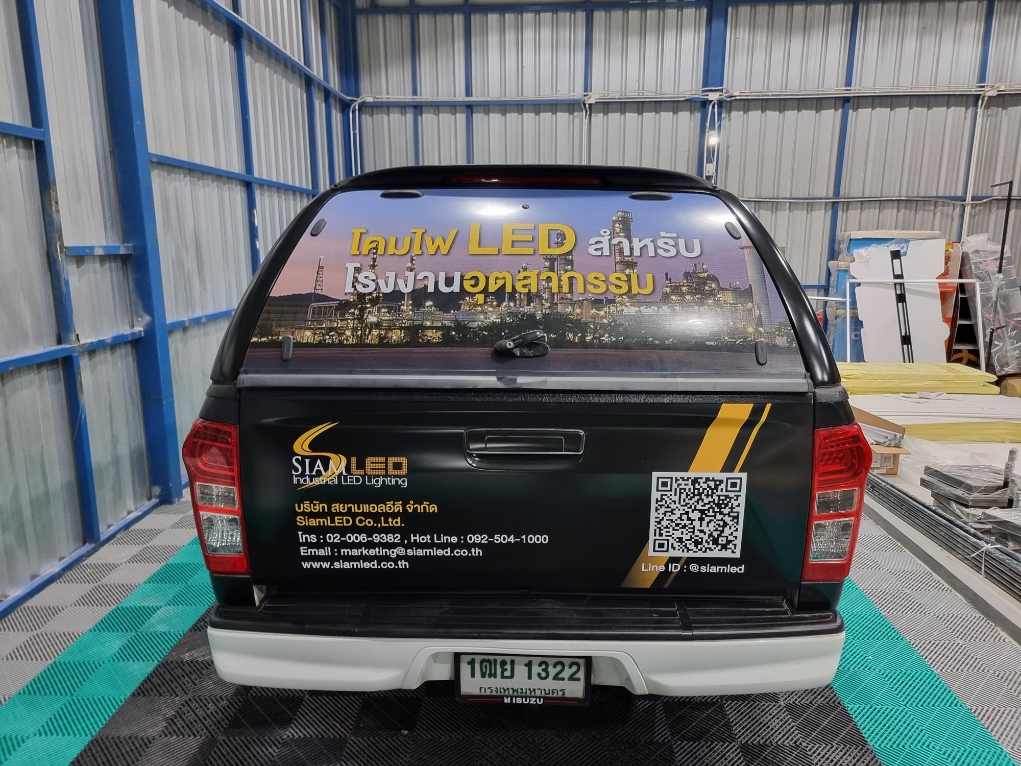 สติ๊กเกอร์ติดรถ Car Wrap แร็ปสติ๊กเกอร์ วัสดุคุณภาพสูง 3M พิมพ์คมชัด ติดทนทาน เหมาะสำหรับโฆษณาและตกแต่งรถทุกประเภท