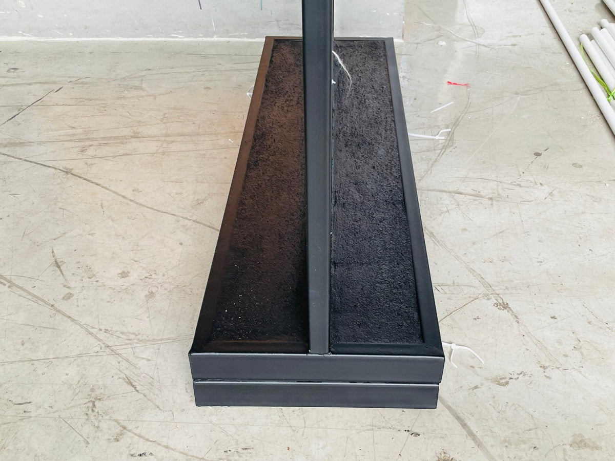 ป้ายไวนิลตั้งพื้นโครงเหล็ก แข็งแรง ทนแดดฝน เหมาะสำหรับงานอีเวนต์ ป้ายประชาสัมพันธ์ และโครงการ