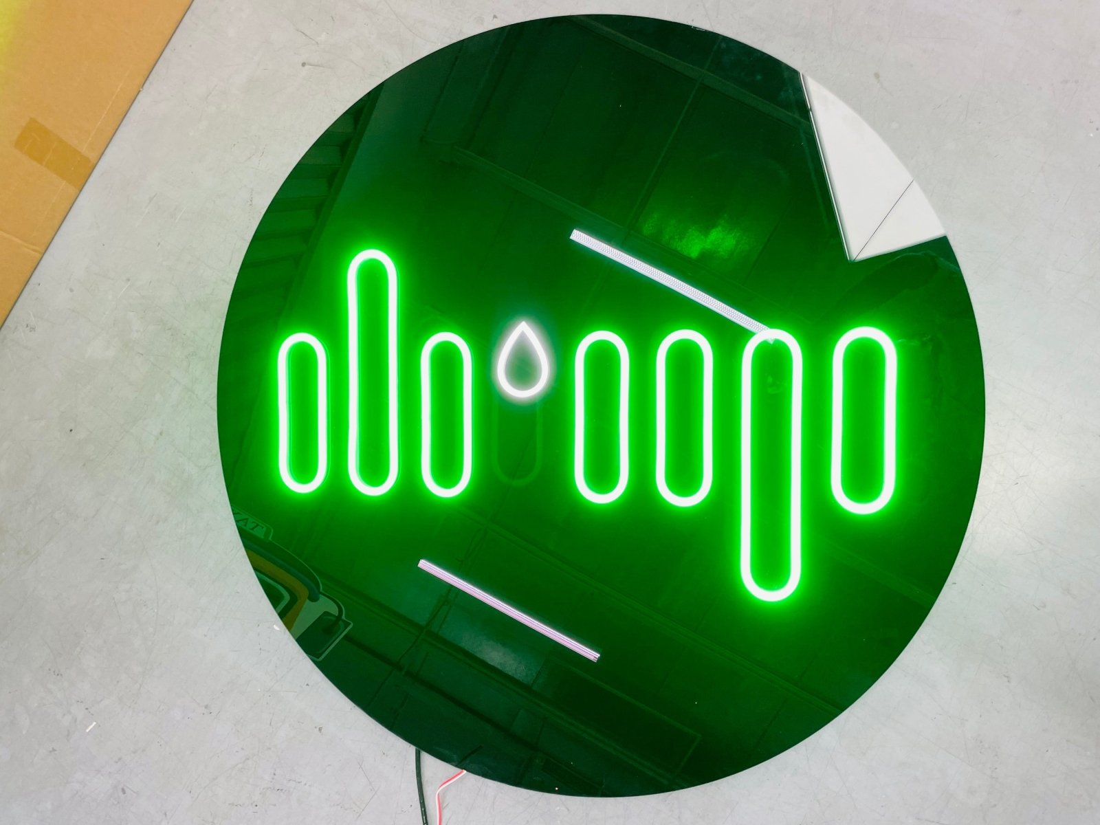 ป้ายไฟนีออน Neon Sign สีสันสดใส ดัดโค้งตามแบบ สวยงามสะดุดตา เหมาะสำหรับร้านอาหาร คาเฟ่ บาร์ และงานตกแต่ง