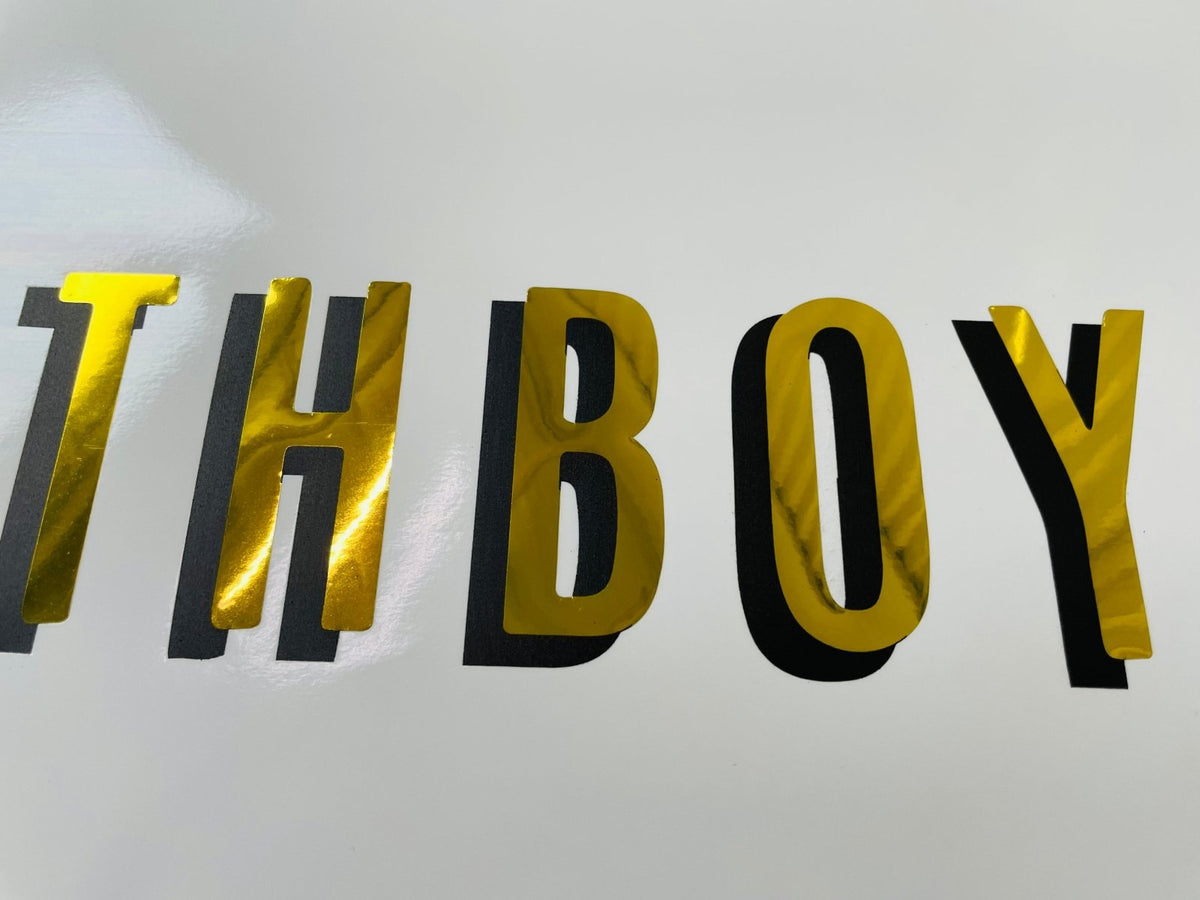 สติ๊กเกอร์ไดคัทติดกระจก สีทอง หรูหรา พิมพ์คมชัด เหมาะสำหรับร้านอาหาร คาเฟ่ และงานตกแต่งอาคาร