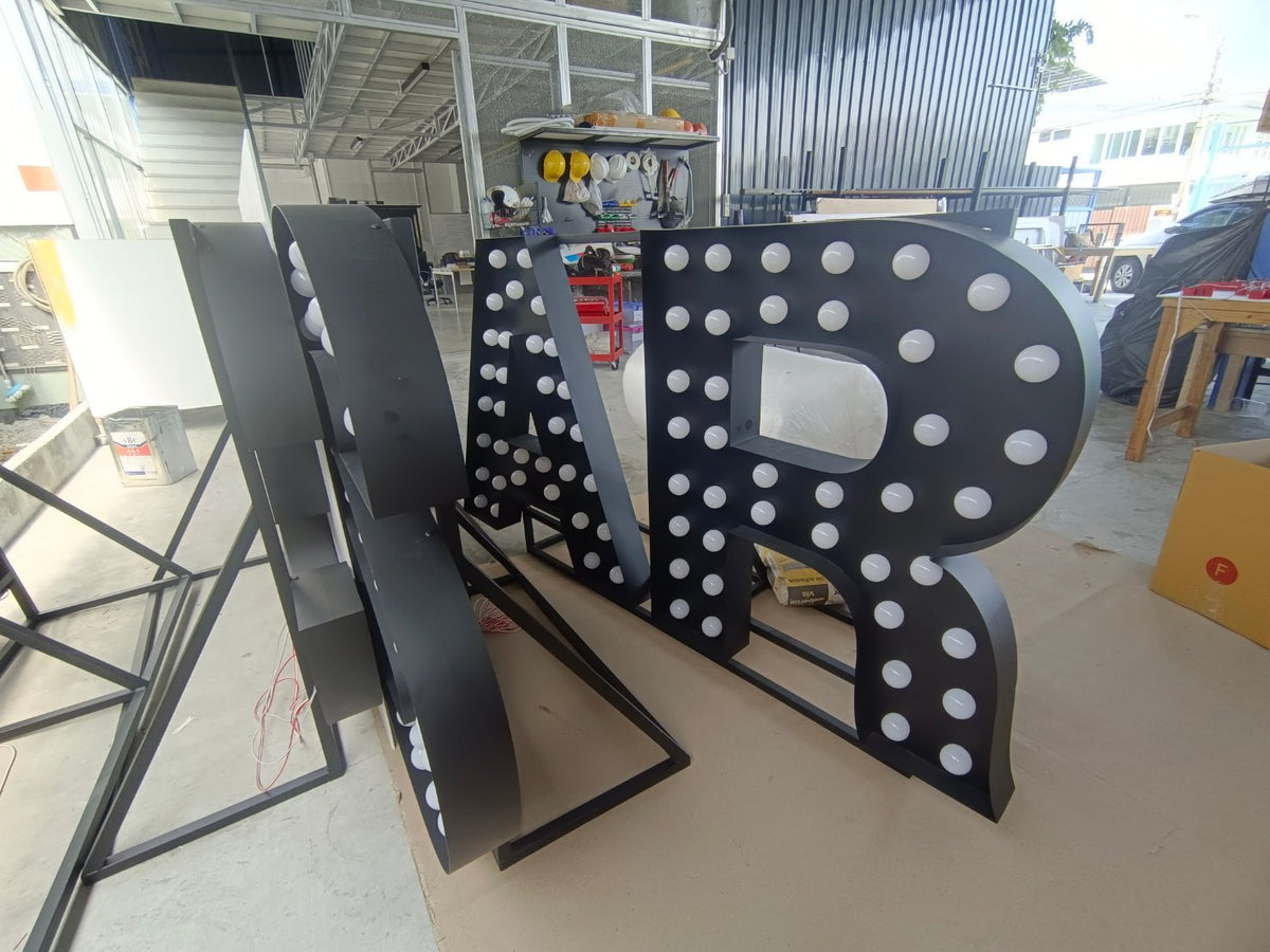 ป้ายไฟปิงปอง LED Bulb ให้แสงสวยคลาสสิก ดึงดูดสายตา เหมาะสำหรับร้านอาหาร คาเฟ่ งานอีเวนต์ และป้ายโปรโมชัน