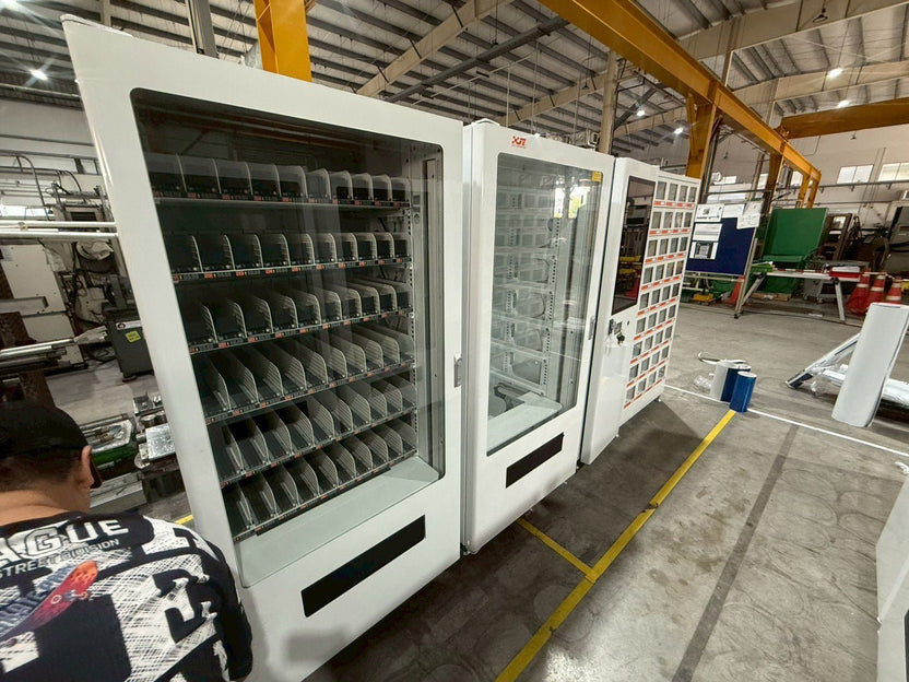 งาน wrap ตู้ Vending ด้านหน้า 95×195 ซม. ด้านข้าง 81×195 ซม. พิมพ์ Epson SureColor