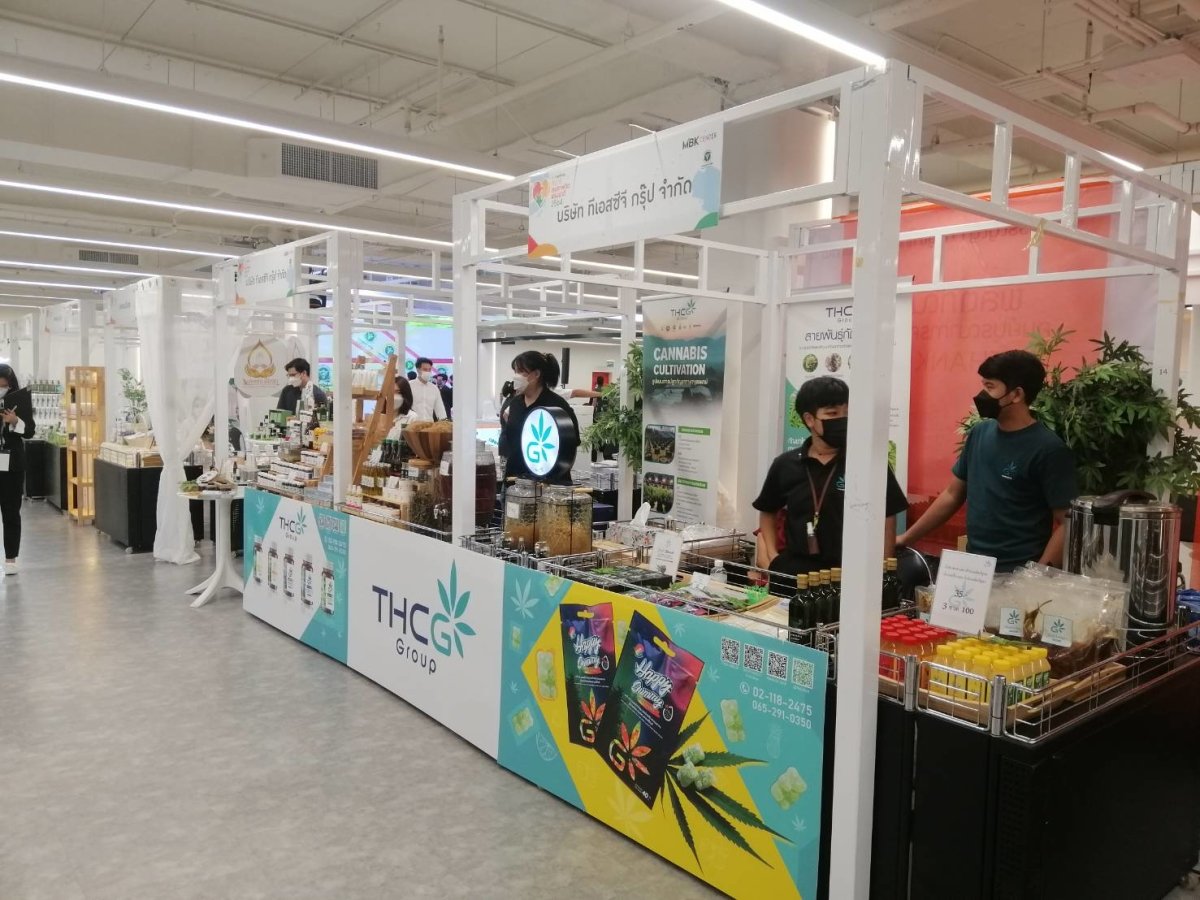 พิมพ์อิงค์เจ็ท  Sticker inkjet อุปกรณ์จัดอีเว้นท์ งานแสดงสินค้า ดิสเพลย์ ป้ายนิทรรศการ งานประชุม งานแสดงสินค้า