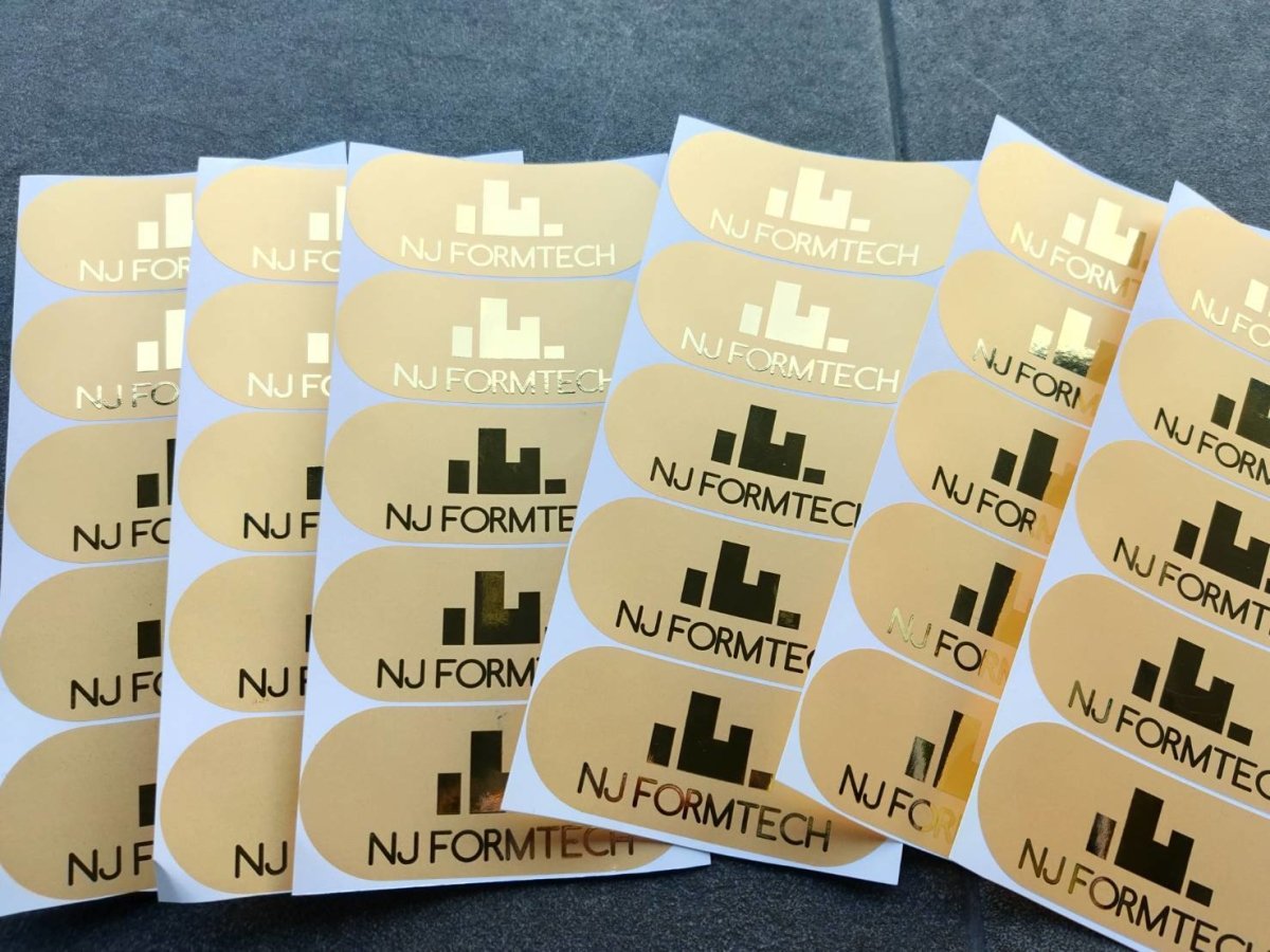 การ์ดฟอยล์ทอง นามบัตร การ์ดงานบวช สติ๊กเกอร์ - Octopus Media Solutions