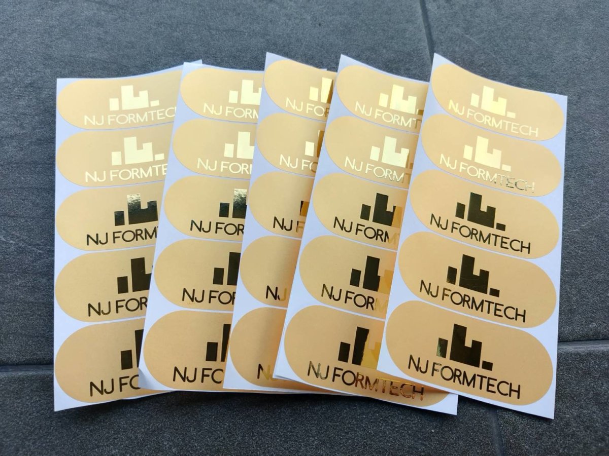 การ์ดฟอยล์ทอง นามบัตร การ์ดงานบวช สติ๊กเกอร์ - Octopus Media Solutions