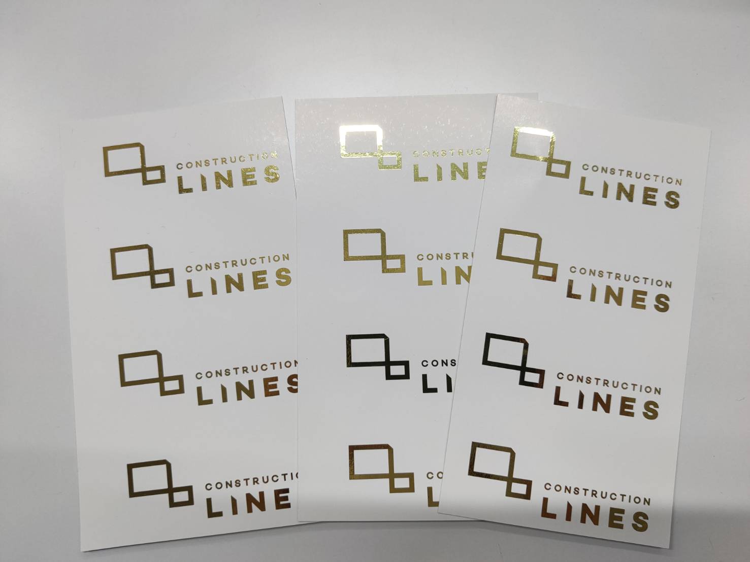 การ์ดฟอยล์ทอง นามบัตร การ์ดงานบวช สติ๊กเกอร์ - Octopus Media Solutions