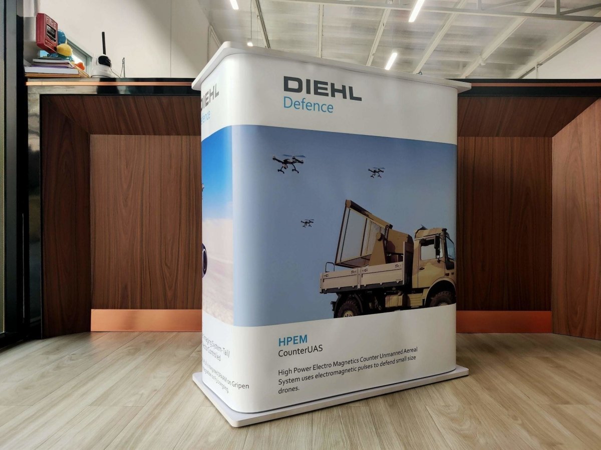 โต๊ะ เคาน์เตอร์ โต๊ะชวนชิม Promotion Counter น้ำหนักเบา ถอดประกอบง่าย เหมาะสำหรับงานอีเวนต์ โปรโมชัน และออกบูธ